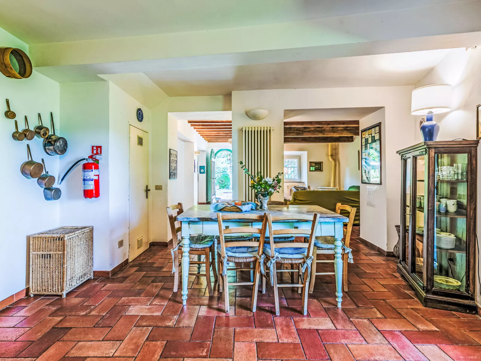 Borgo Castagnoli - Drinnen