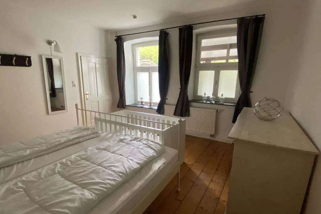 313634 - Bedroom