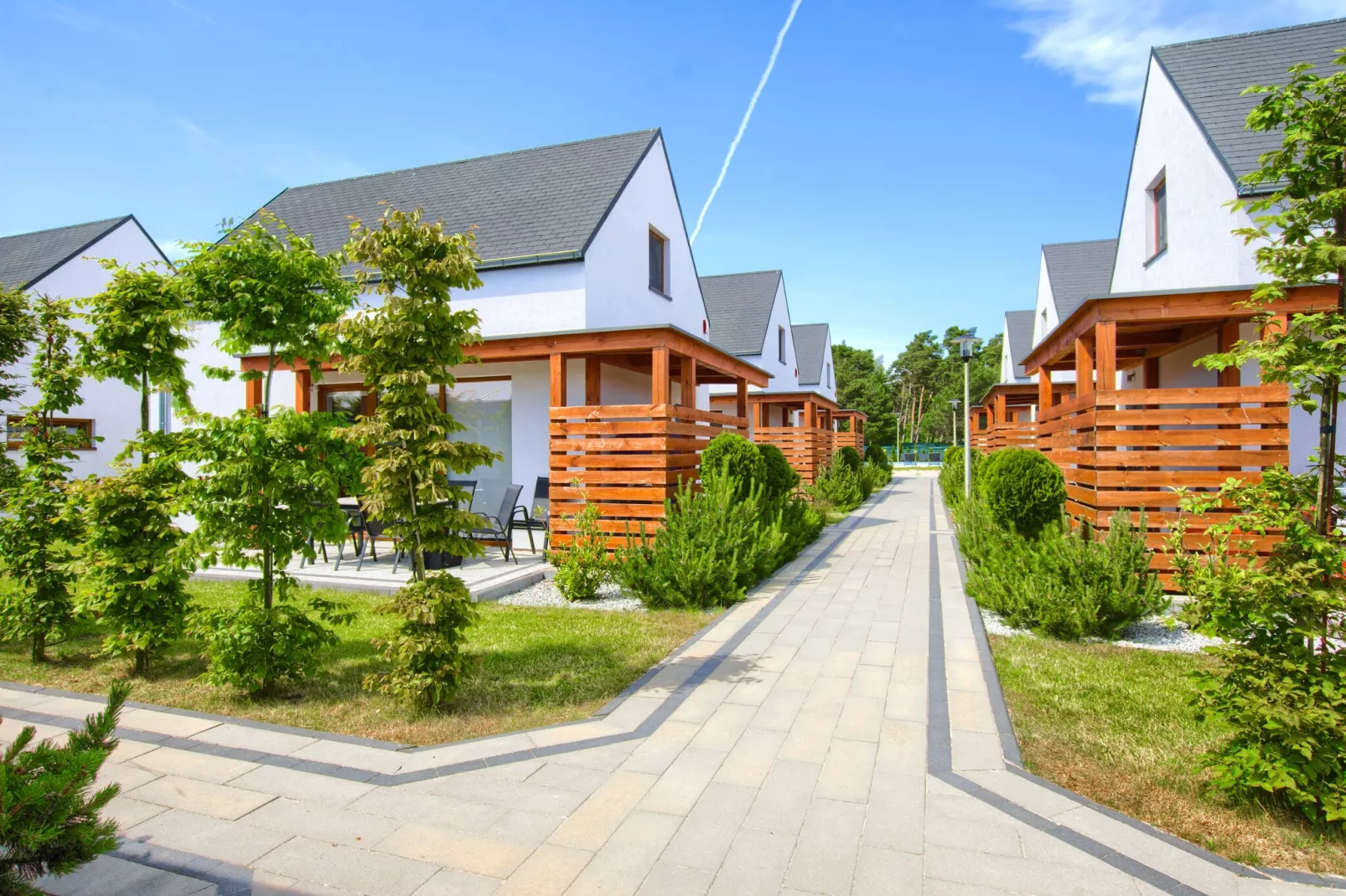 Domy z basenem Rogowo dla 8 osób-Exterior summer