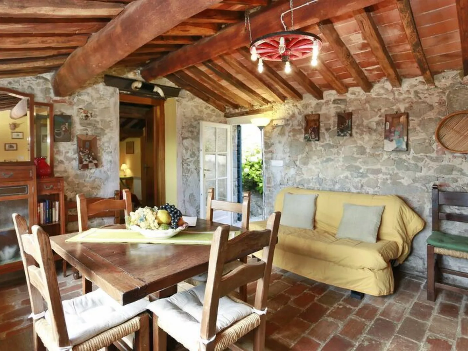 Borgo Antico Paolo - Drinnen