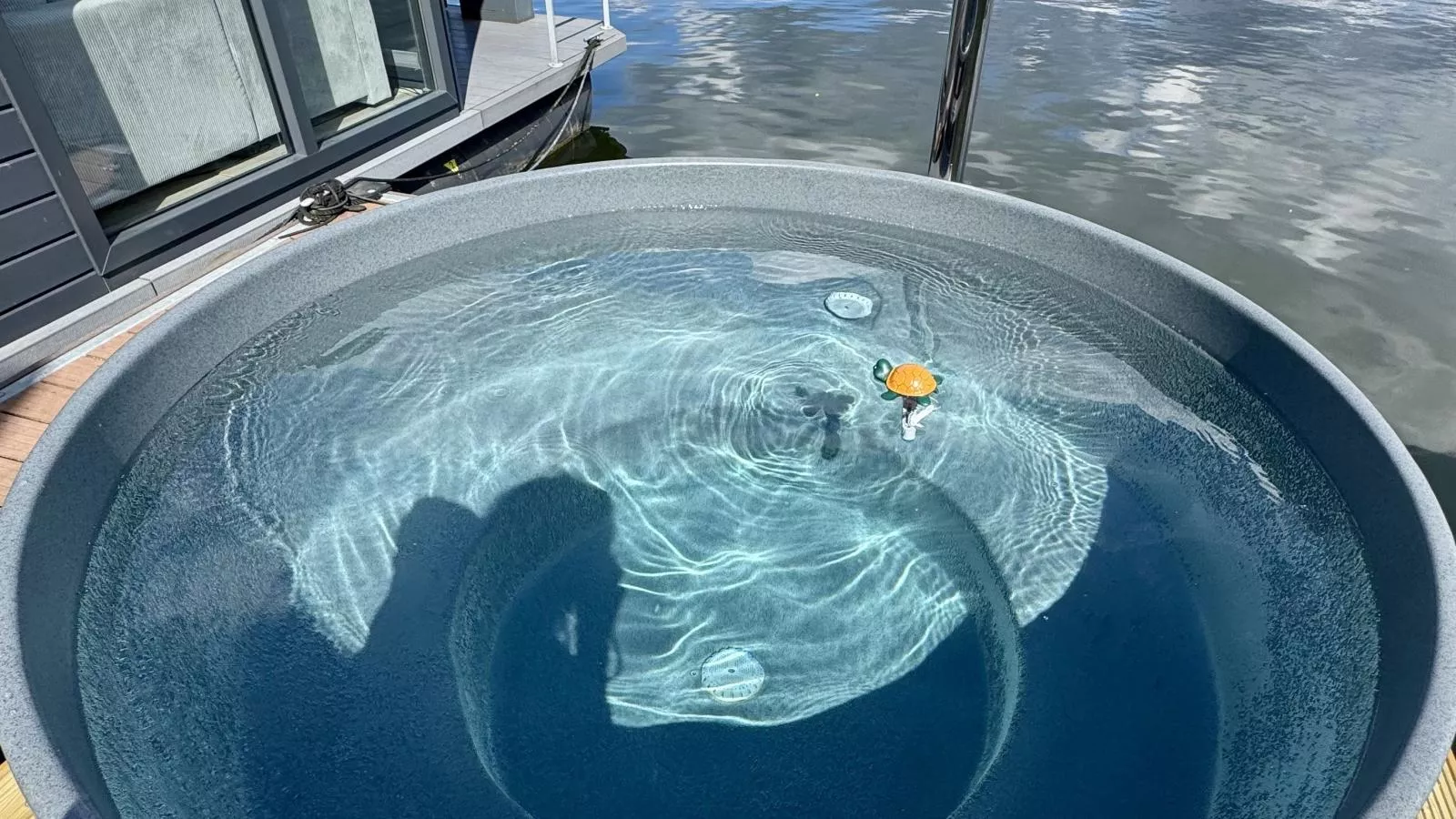 Floating in Limburg - rooftop hottub - Spa