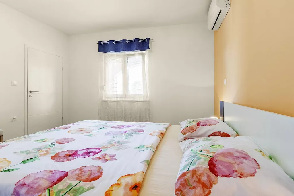 141848 - Schlafzimmer
