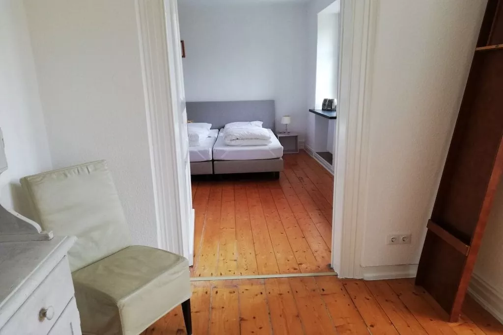 313634 - Bedroom