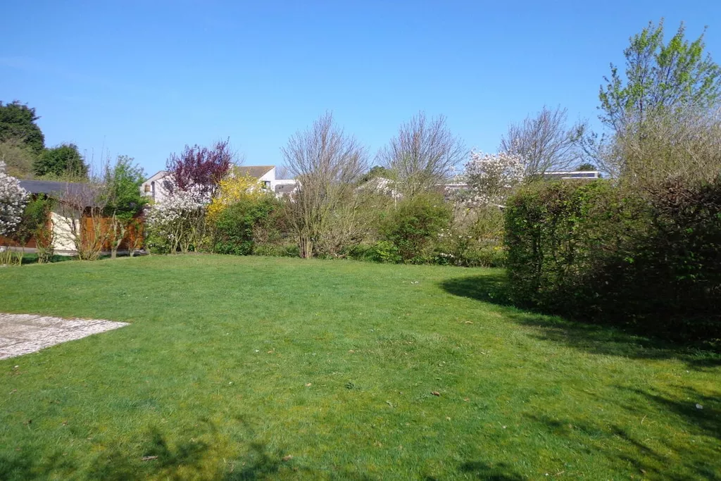 394165 - Areas within 1km in summer