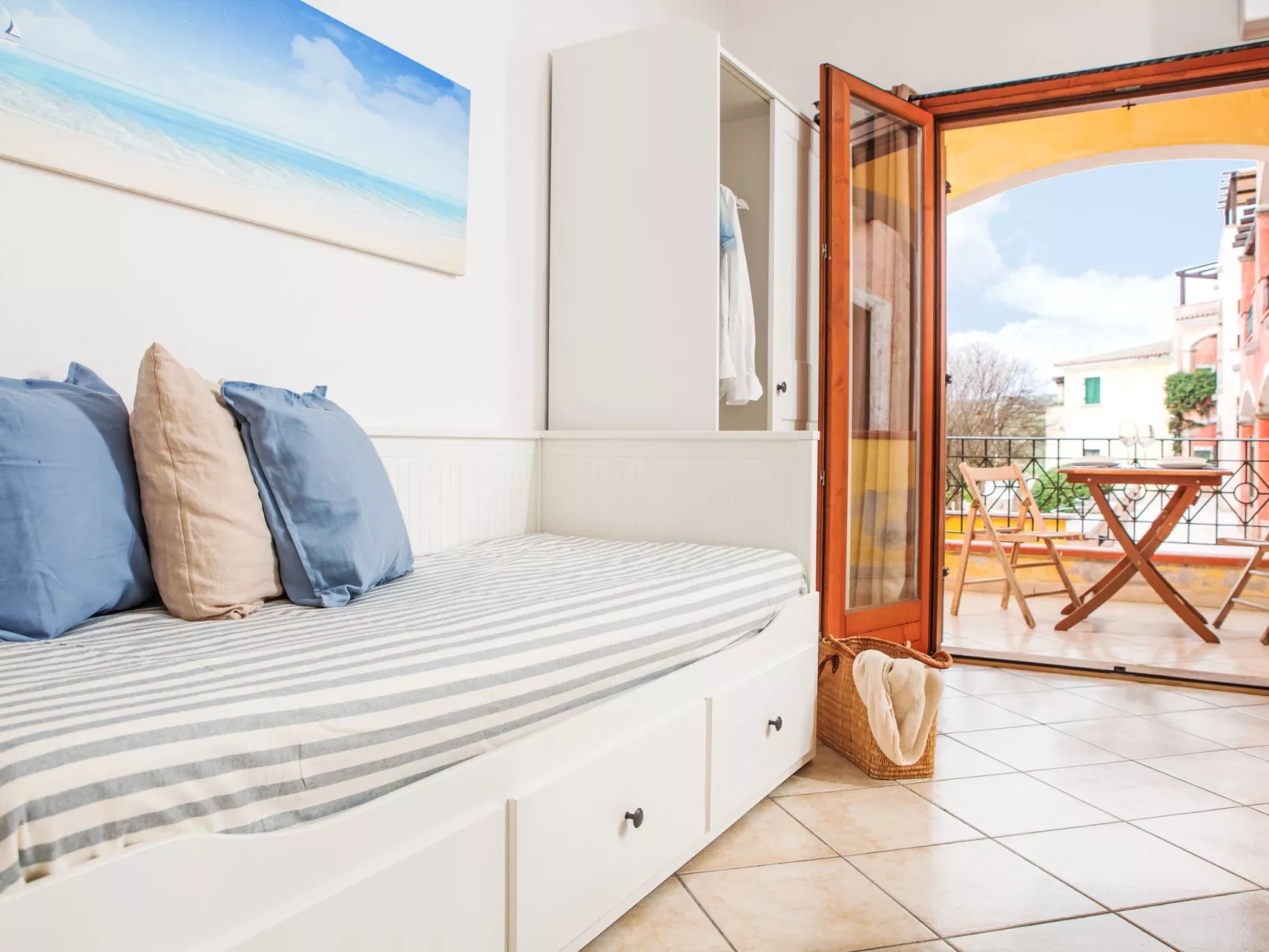 Delizioso Nausicae con piscina - Dedans