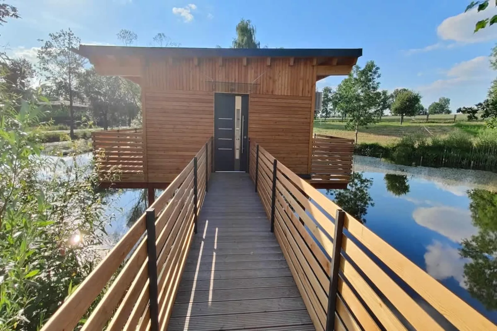 TH2 - Außenbereich Sommer