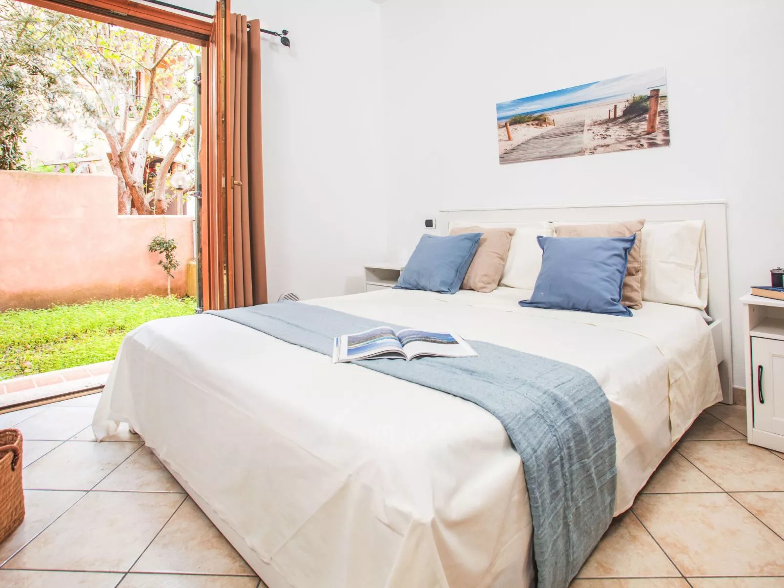 Delizioso Nausicae con piscina - Dedans