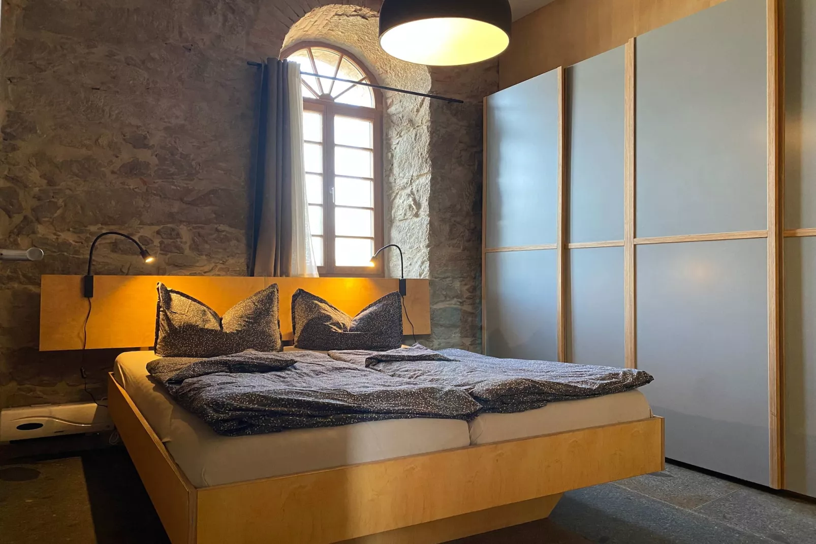 211 1P 40€(6) Schulz - Chambre