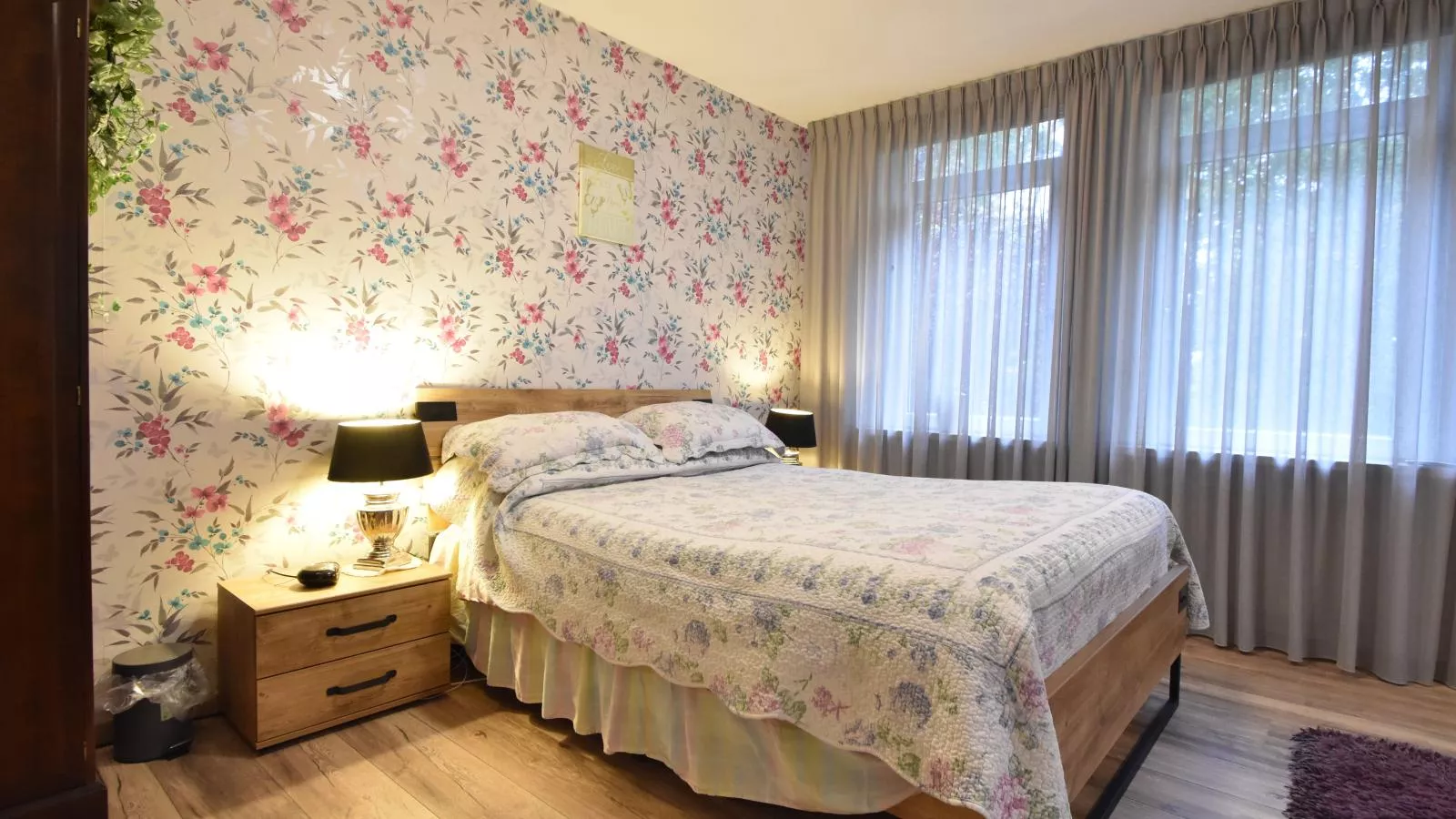 Diamond-Bedroom