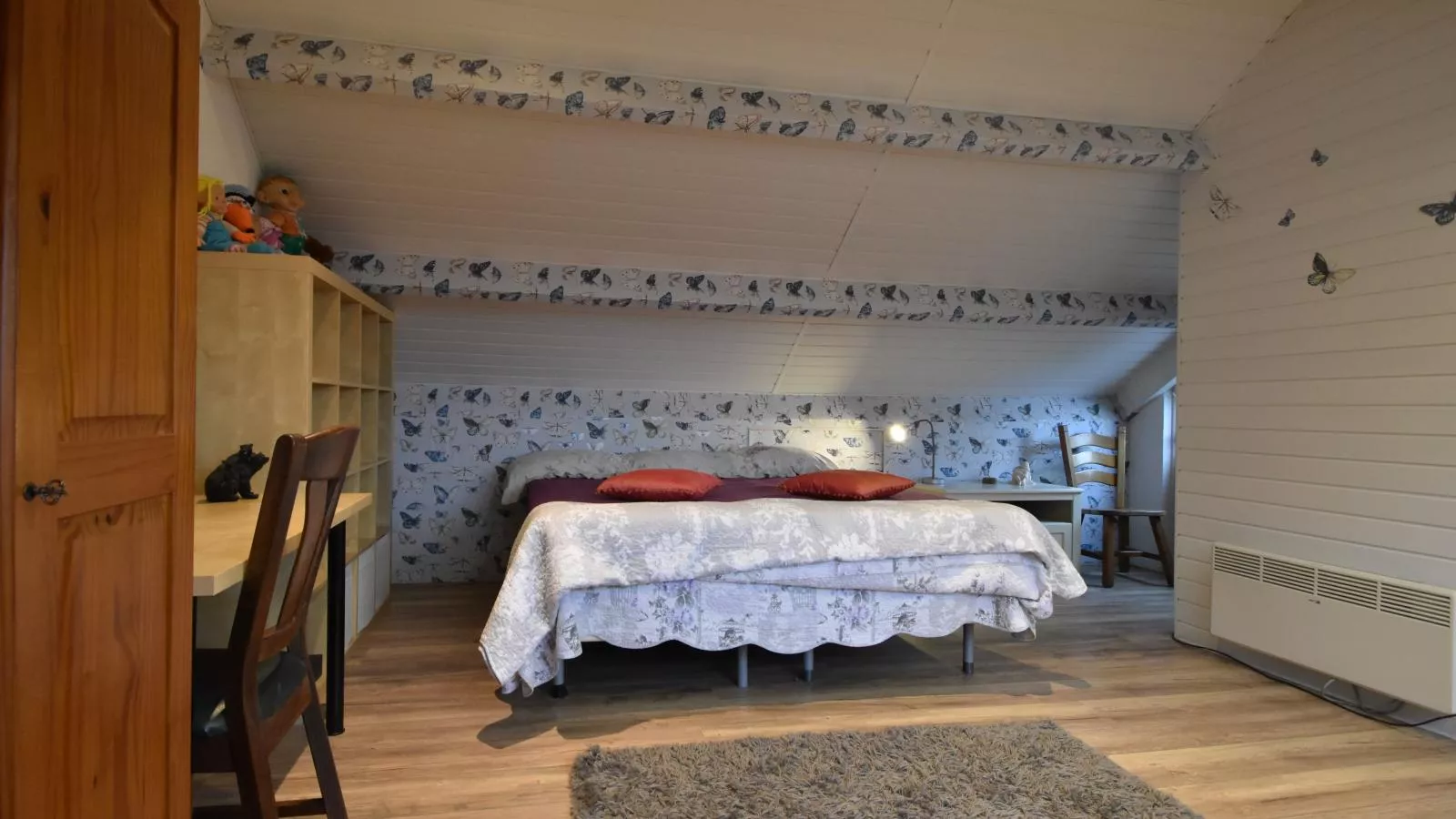 Diamond-Bedroom