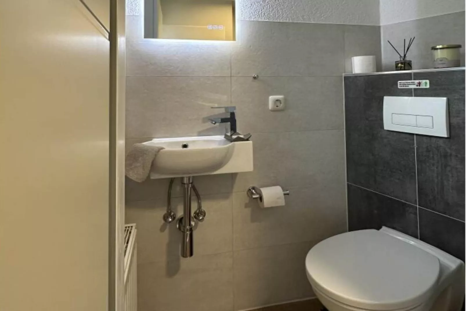 451114 - Badezimmer