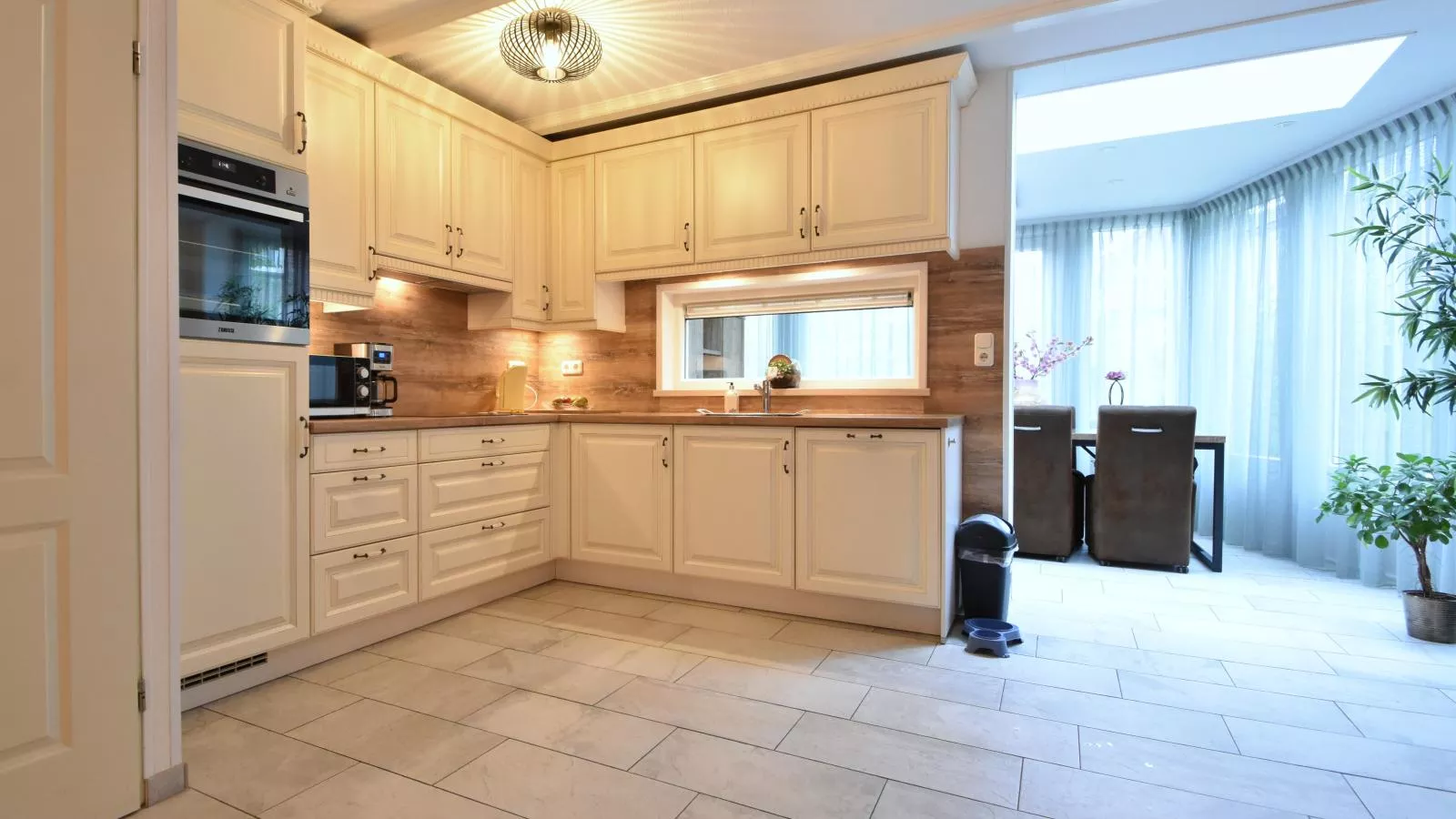 Diamond-Kitchen