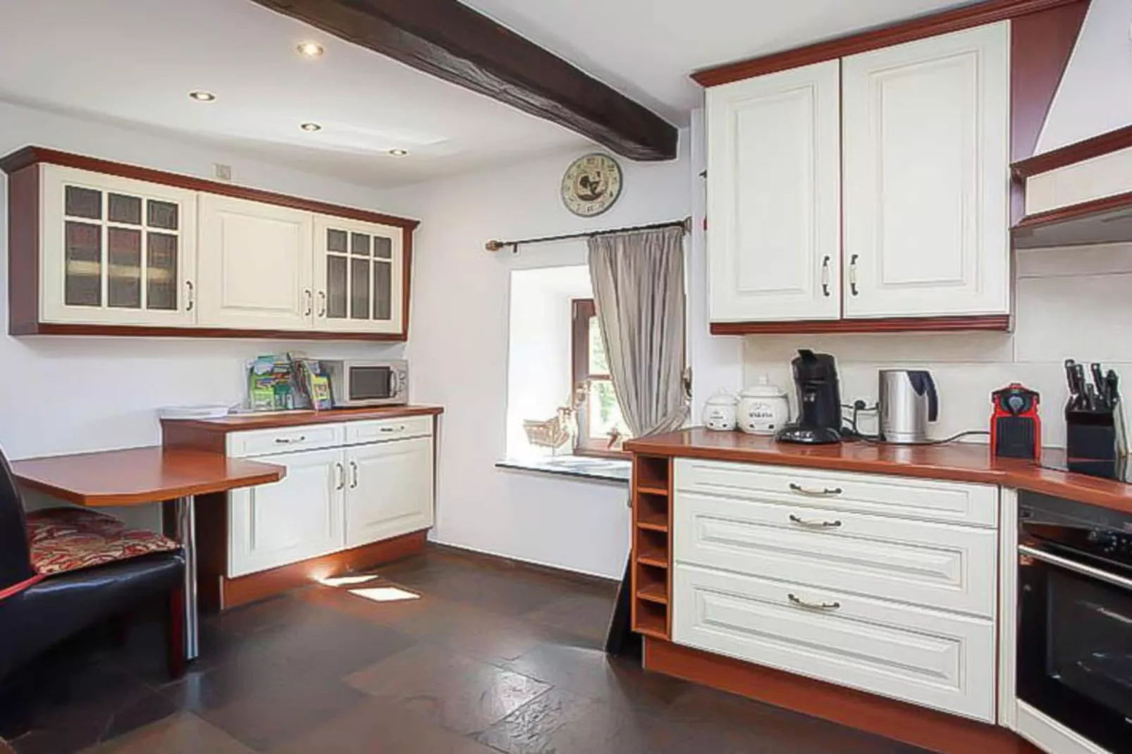 Landhuis la Forêt - Kitchen