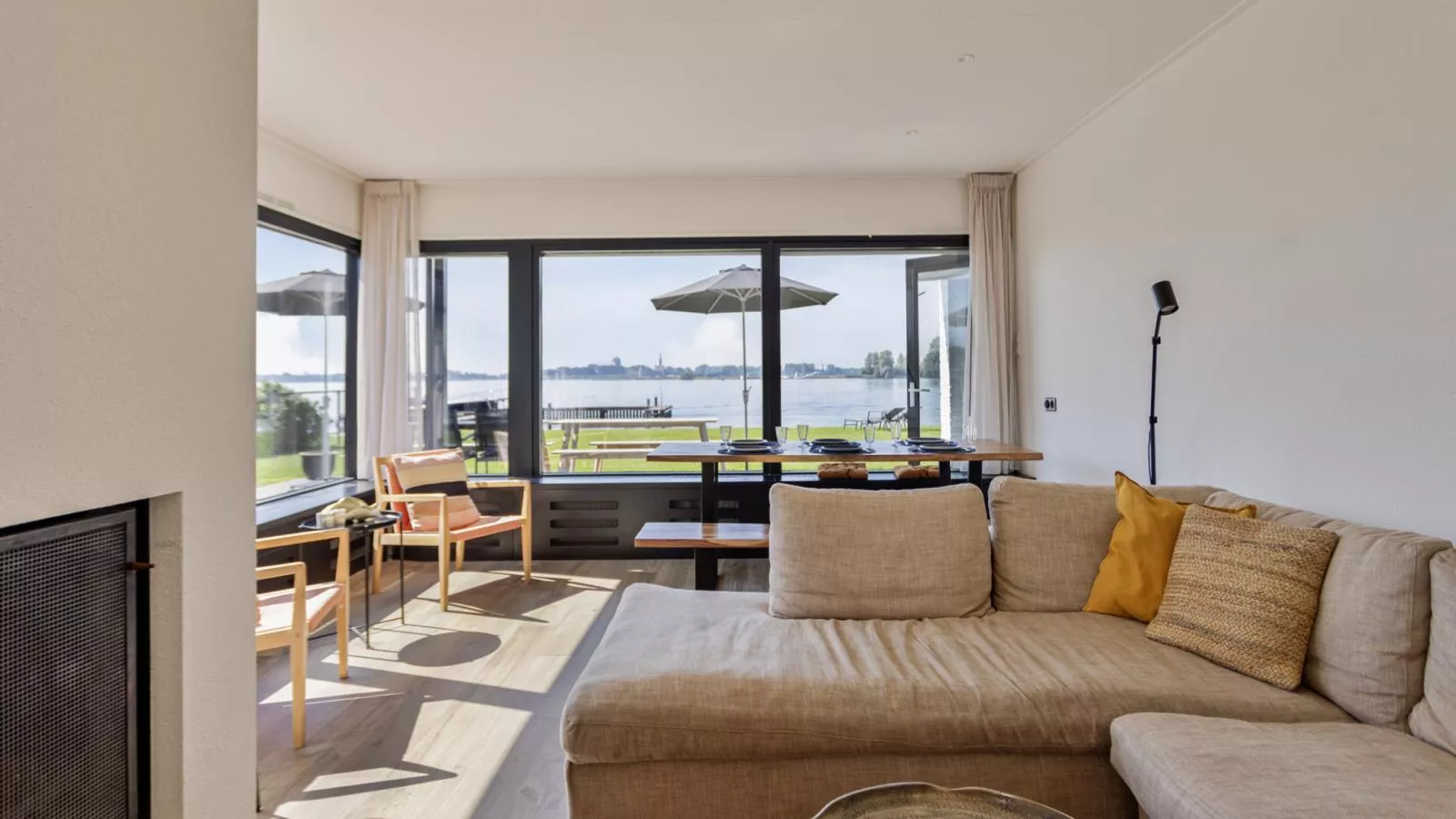 Reiger aan het Meer - Wohnzimmer