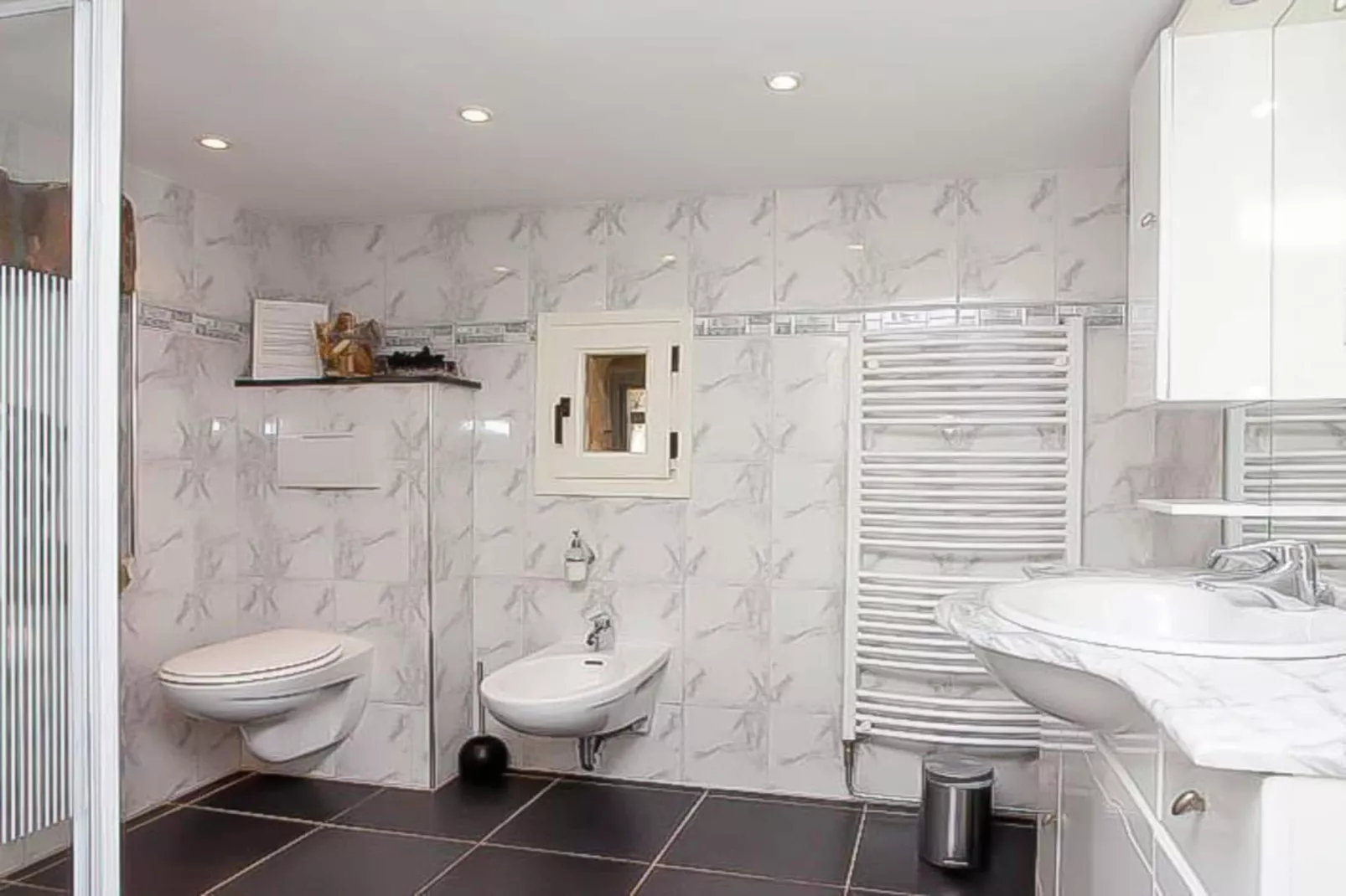 Landhuis la Forêt - Bathroom