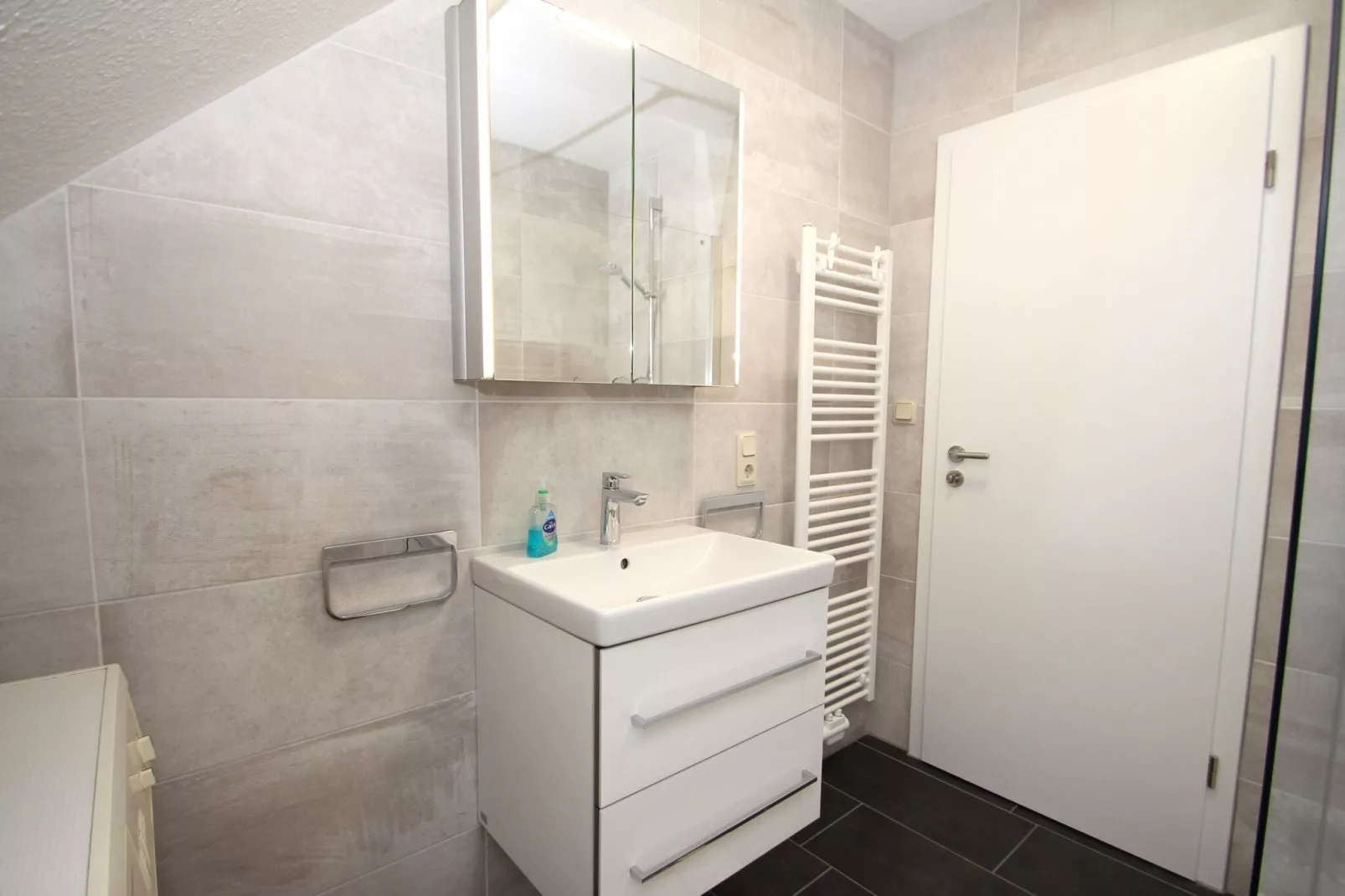 Ferienhaus Verena-Bathroom