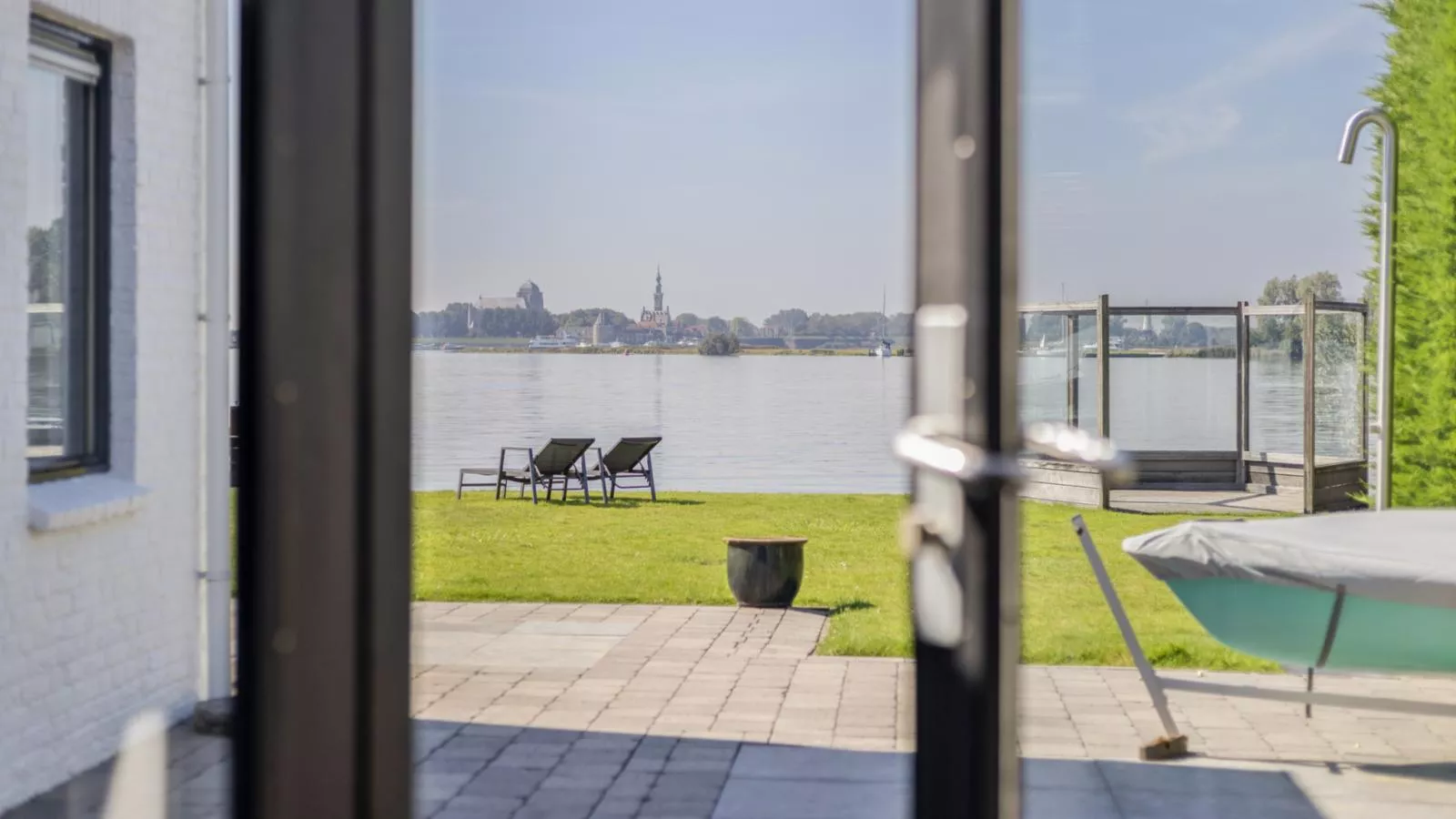 Reiger aan het Meer - Aussicht Sommer