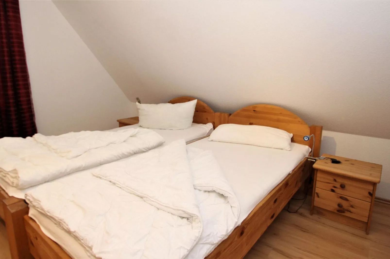 Großes Ferienhaus in einer Feriensiedlung-Bedroom