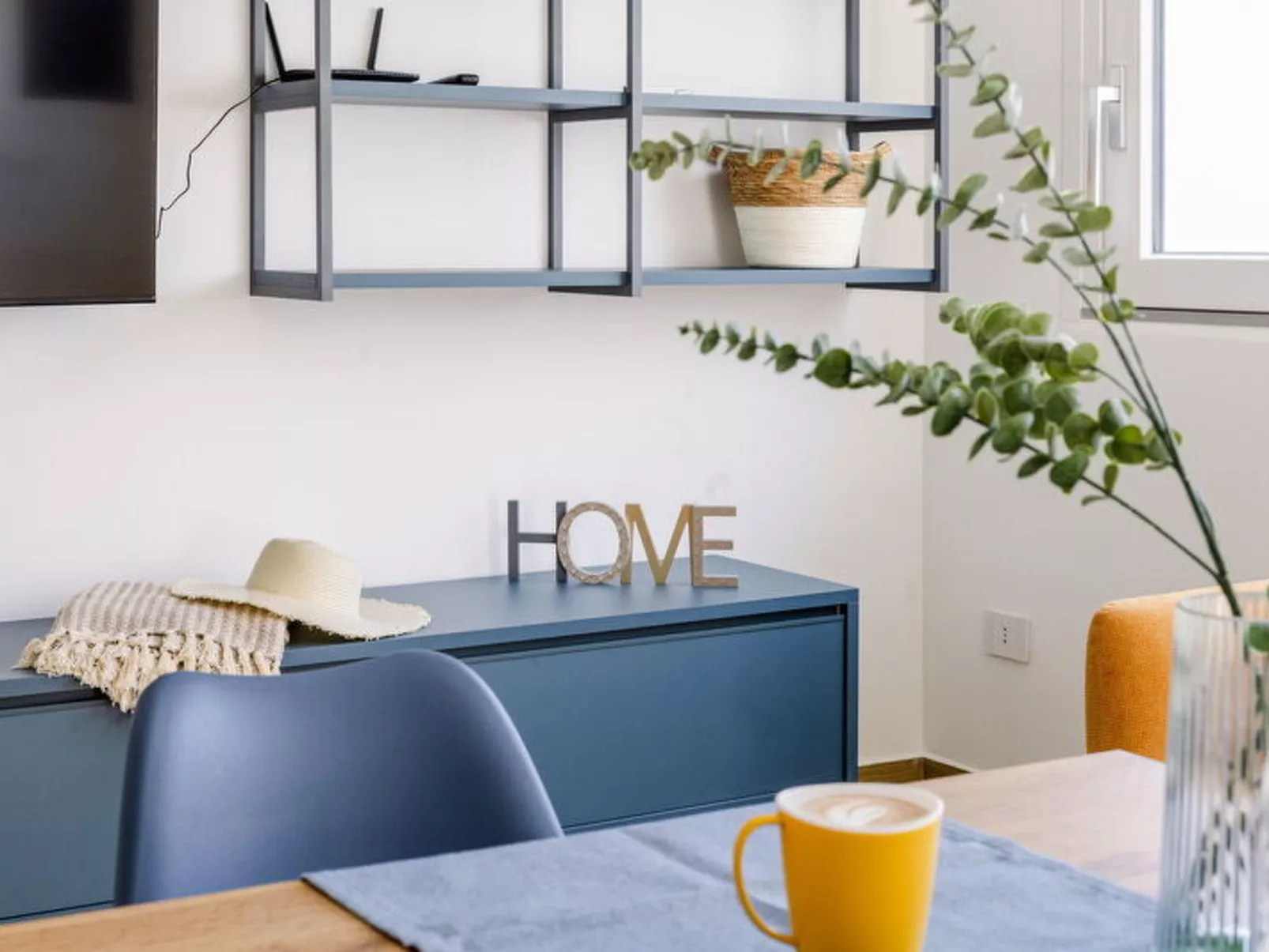 Brezza Costa Conero - Drinnen