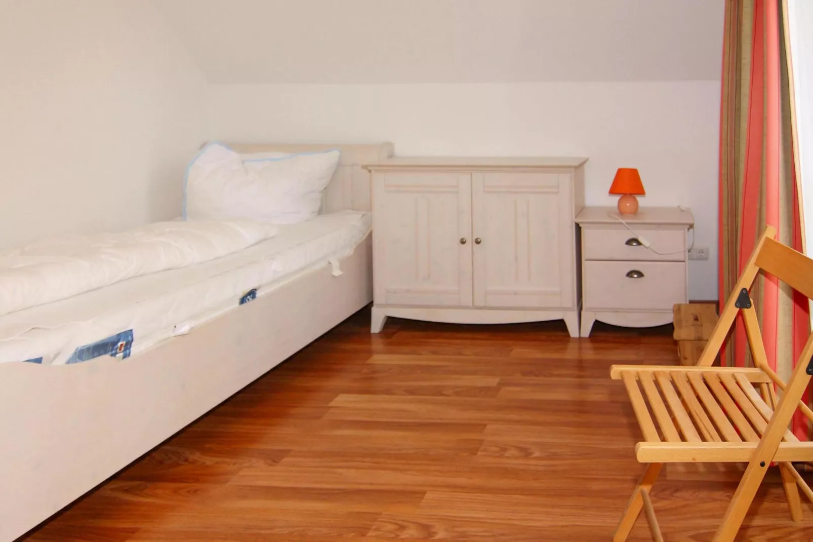 Doppelhaushälfte Dünenrose Glowe-DHH Dünenrose-Schlafzimmer