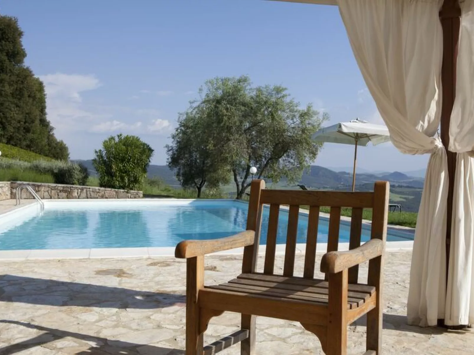 Chianti Resort - Outside