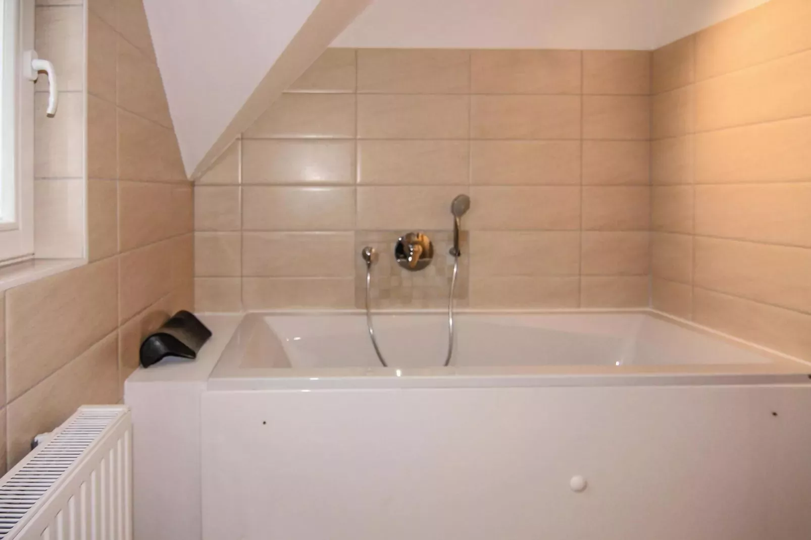 Doppelhaushälfte Dünenrose Glowe-DHH Dünenrose-Badezimmer