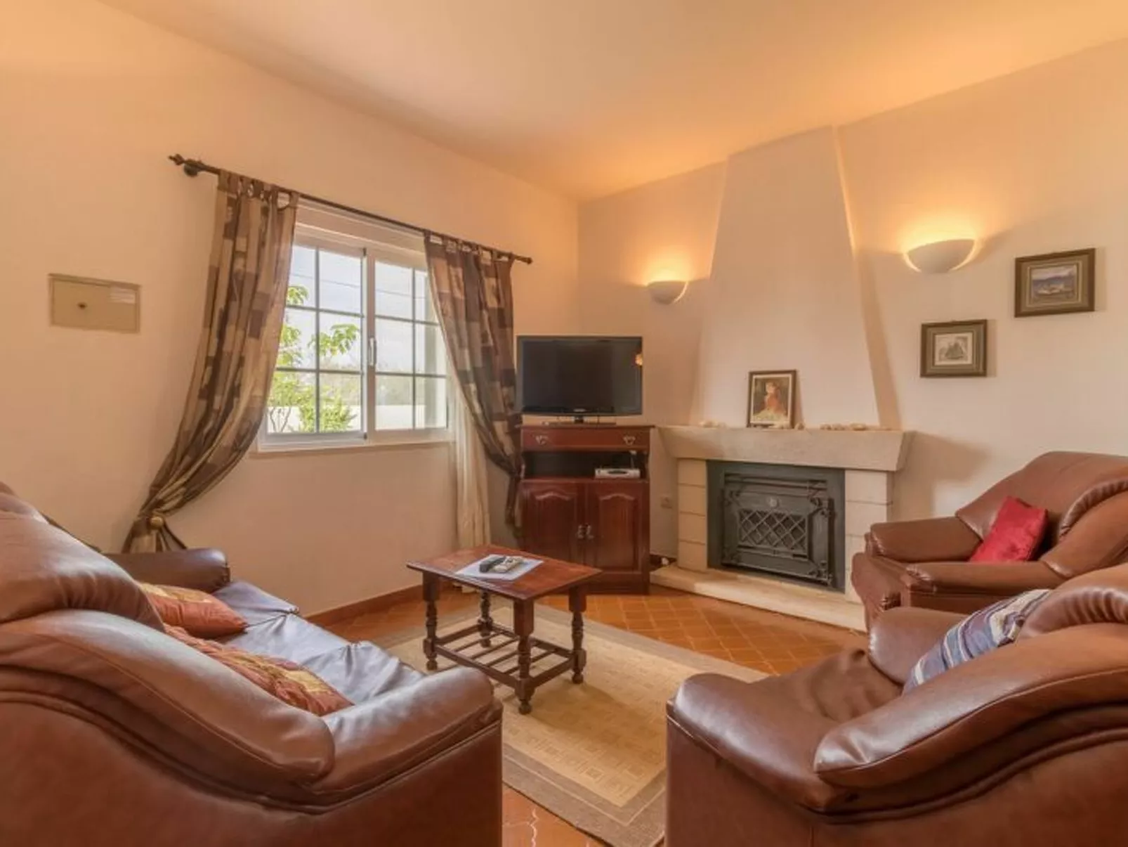 V2 Sesmarias - 2 Bedroom Villa w Private Pool In Carvoeiro - Inside