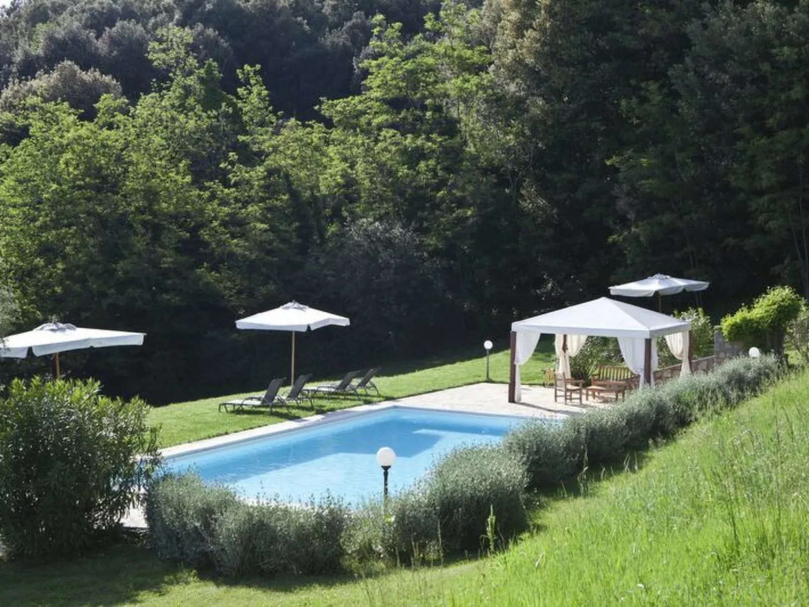 Chianti Resort - Outside