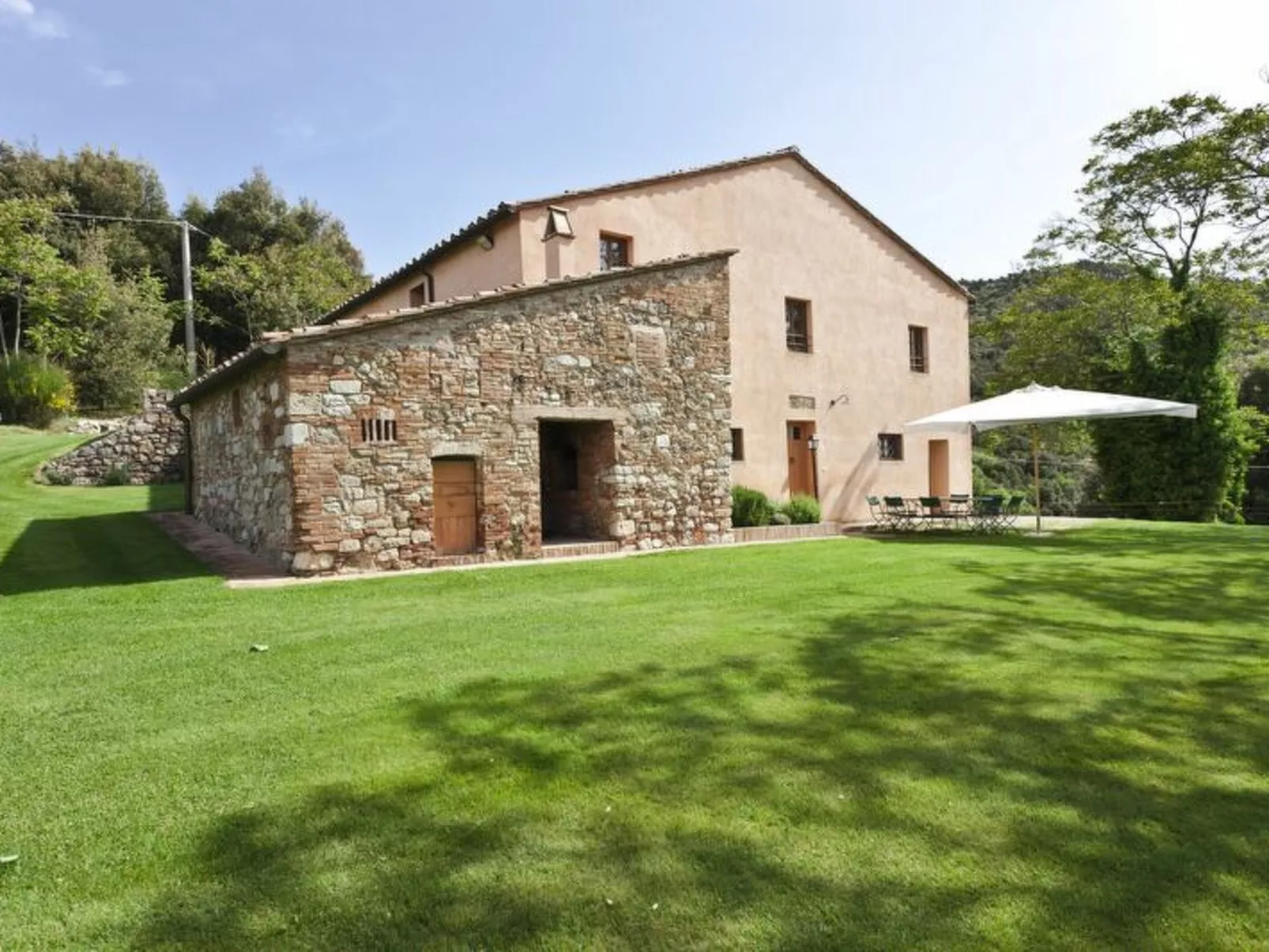 Chianti Resort - Outside