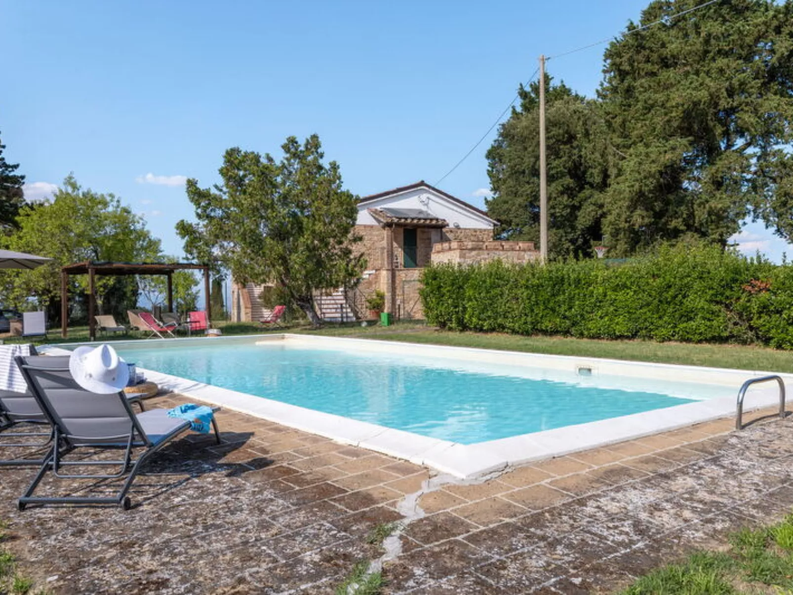 Il Pino Apartment - Draußen