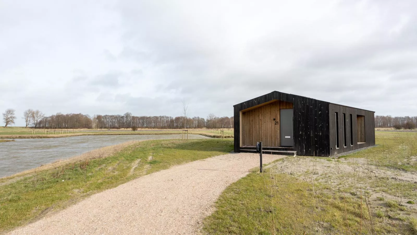Natuurhuis Waterrand - Außenbereich Sommer