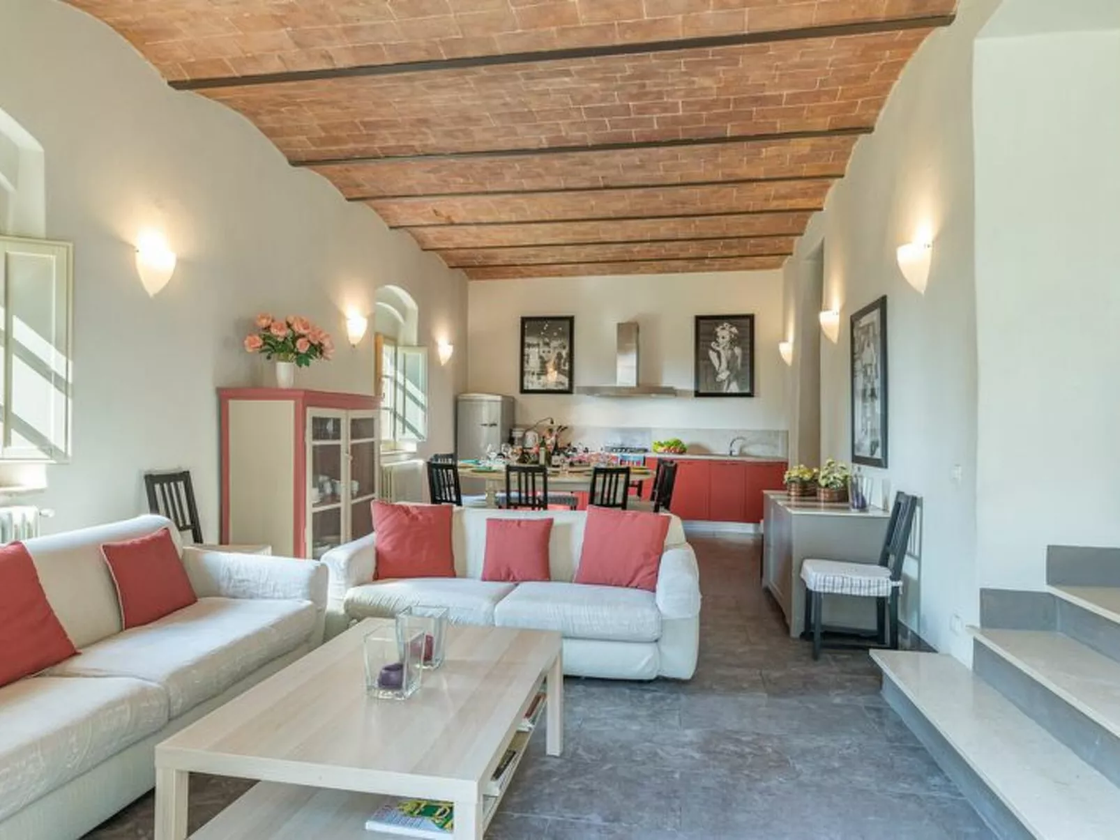 Villa Linchiano - Inside