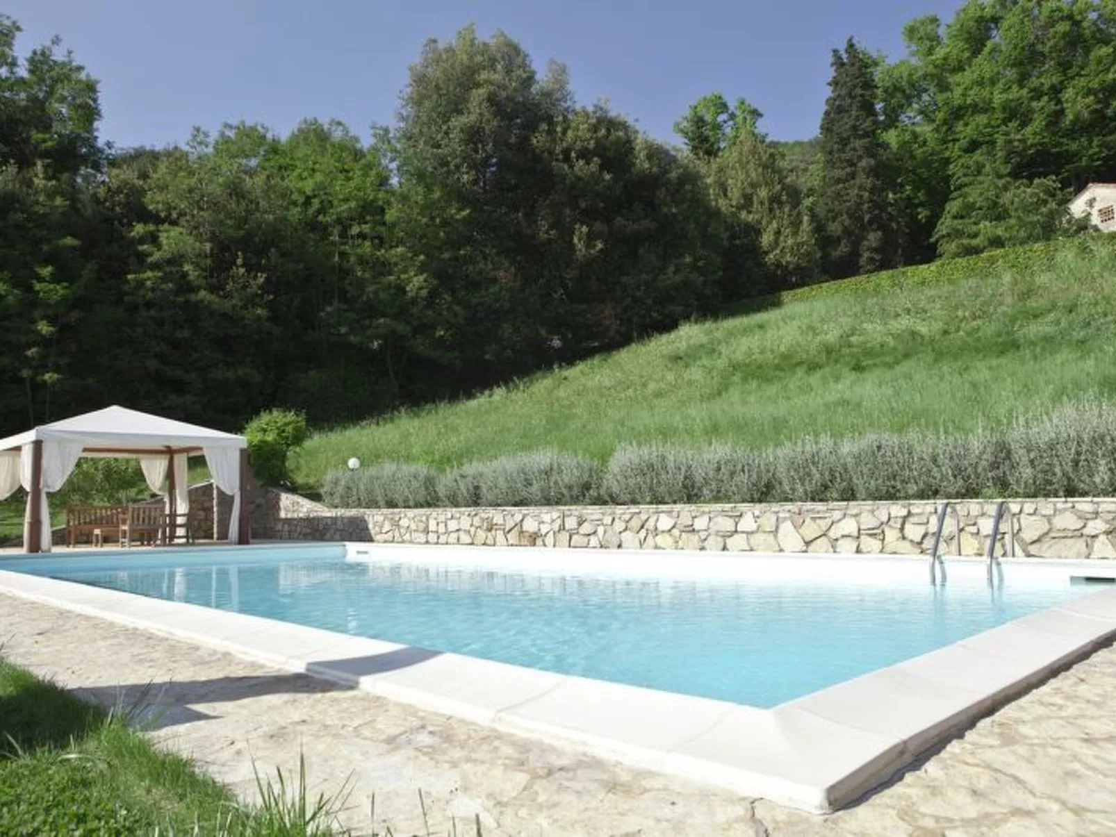 Chianti Resort - Outside