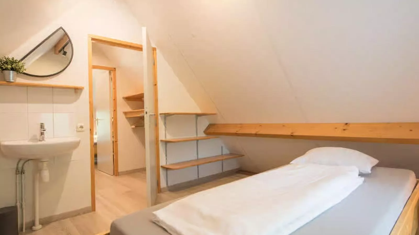 De Oeverzwaluw - Schlafzimmer