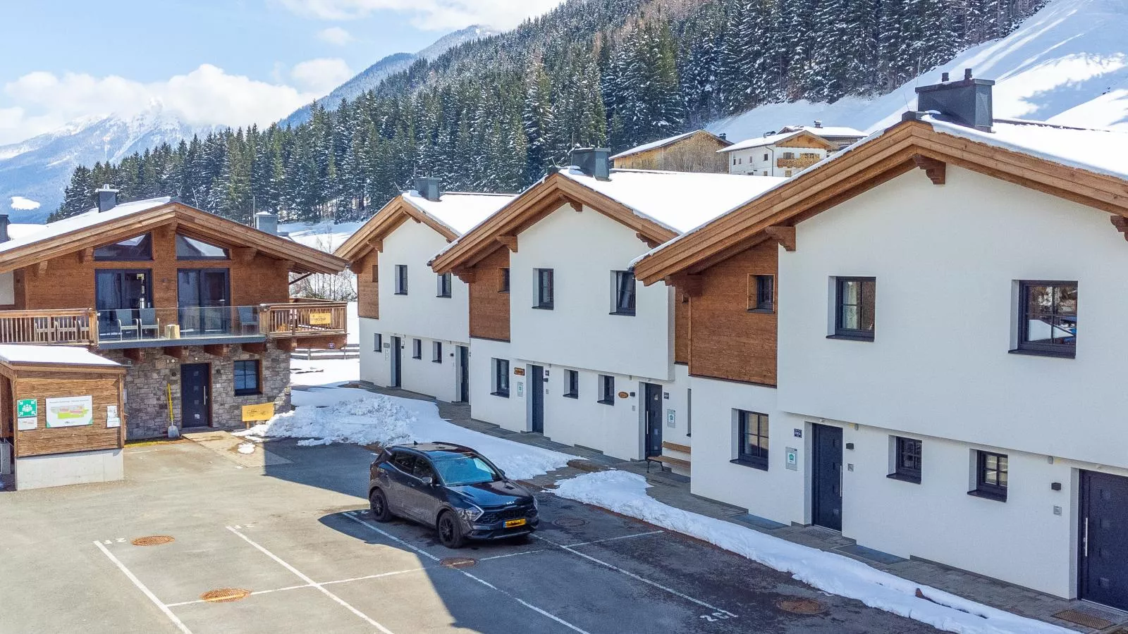 Pinzgau Lodge 2D - Exterior in winter