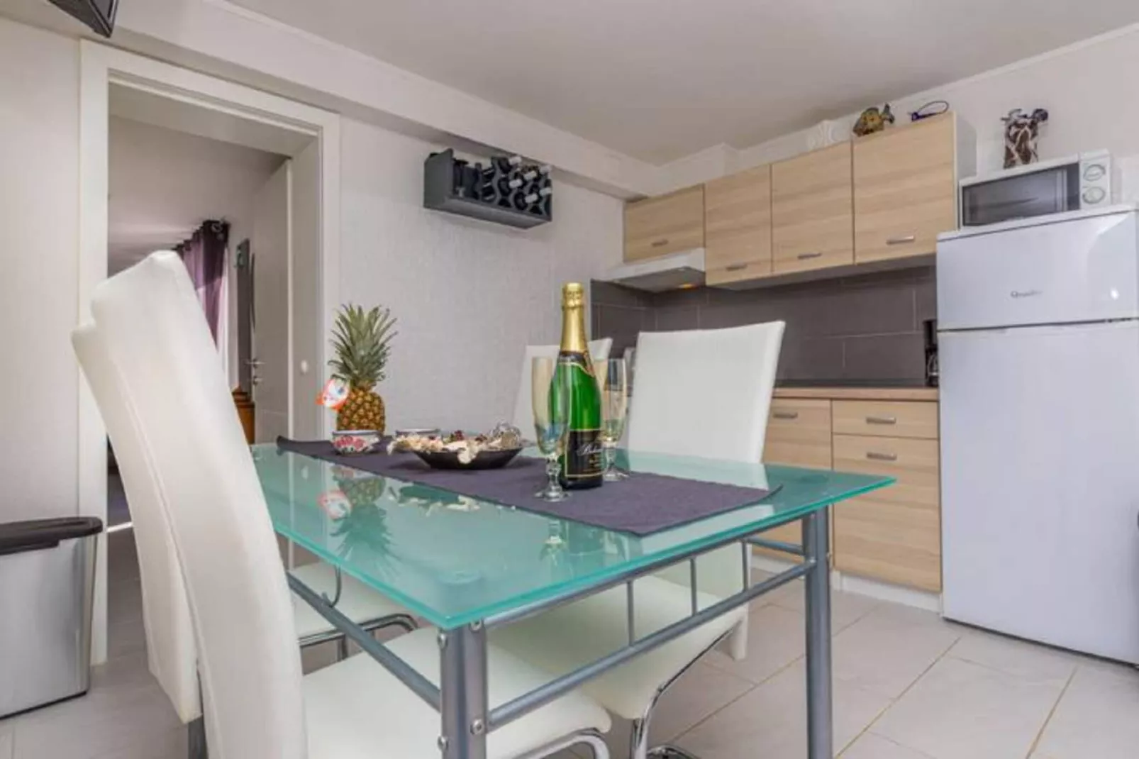 Villa Stingray-Kitchen