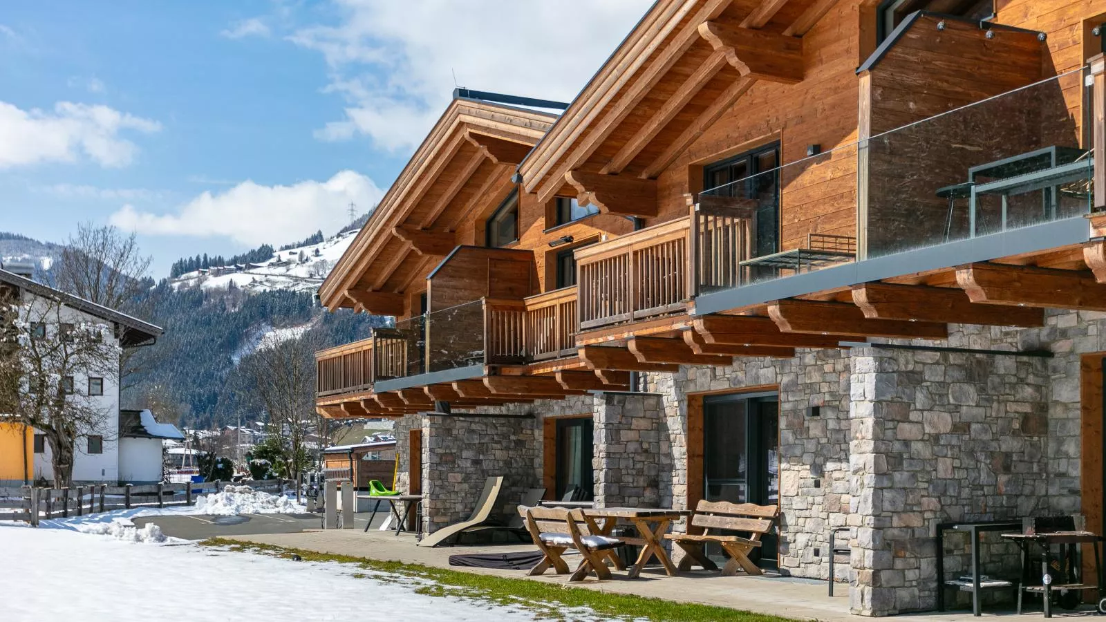 Almrausch - Exterior in winter