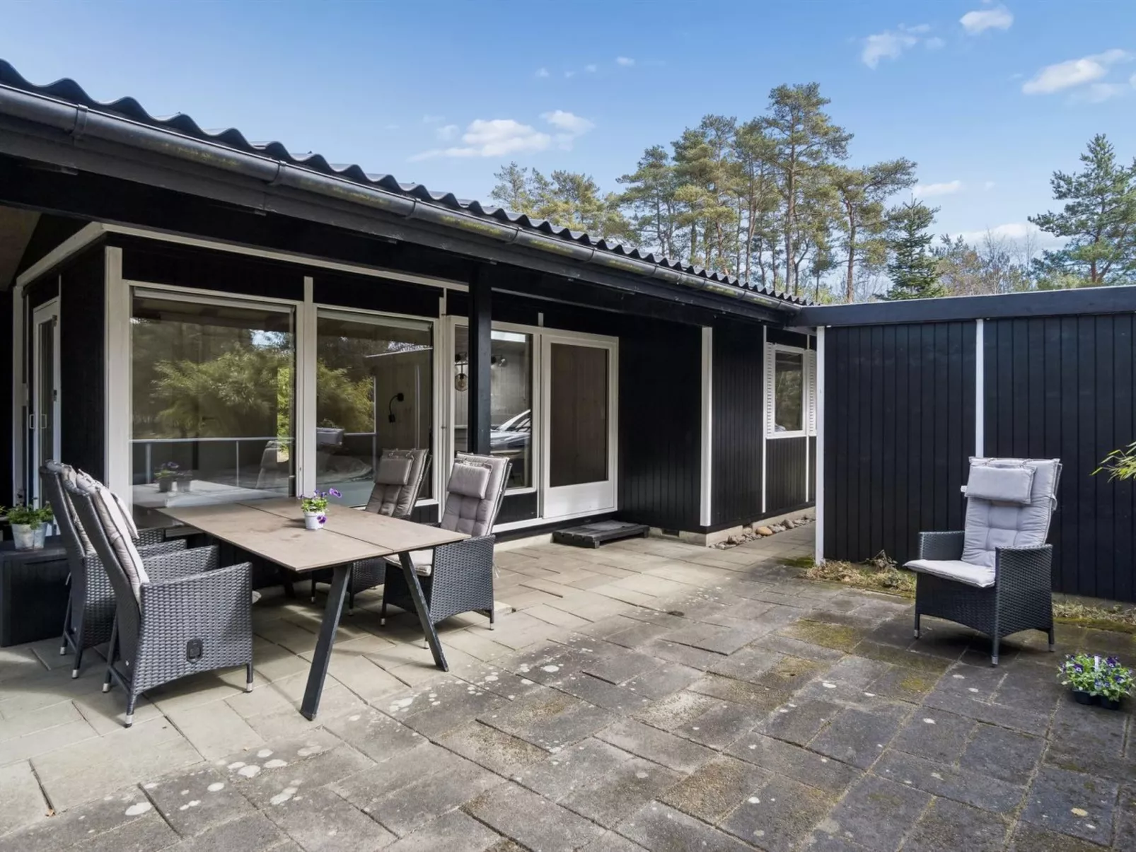 "Ahti" - 340m from the sea - Outside