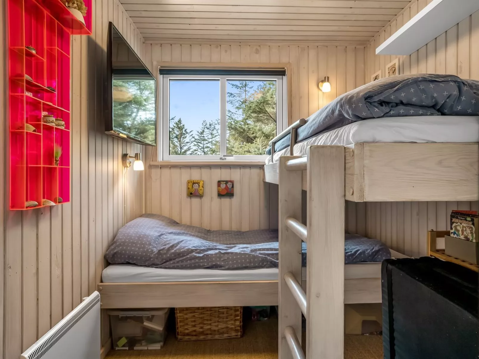 "Ayen" - 1.2km from the sea - Drinnen