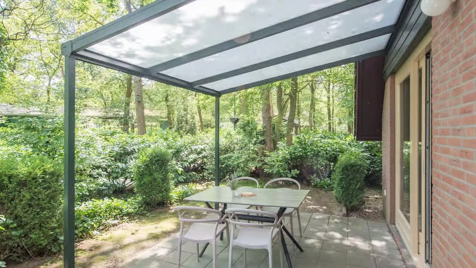 De Oeverzwaluw - Terrasse/Balkon