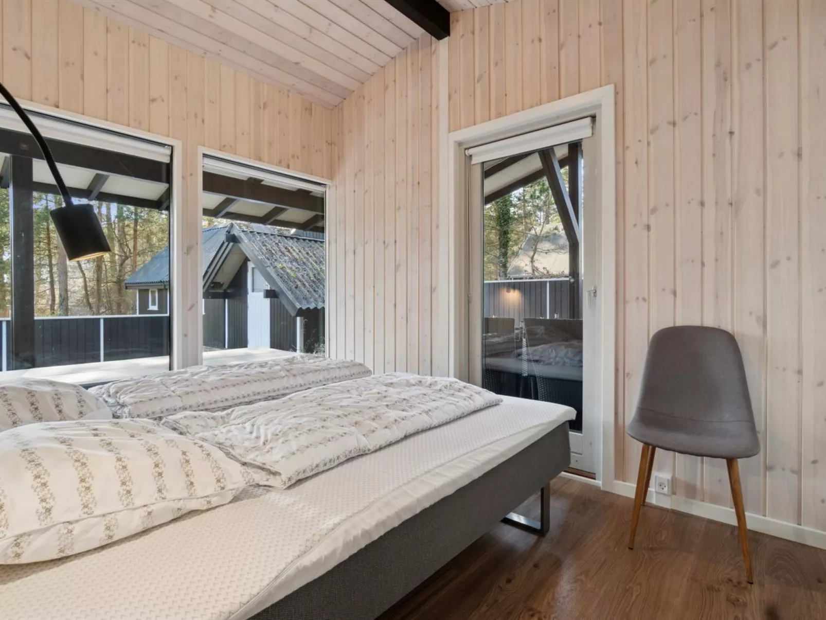 "Ahti" - 340m from the sea - Inside