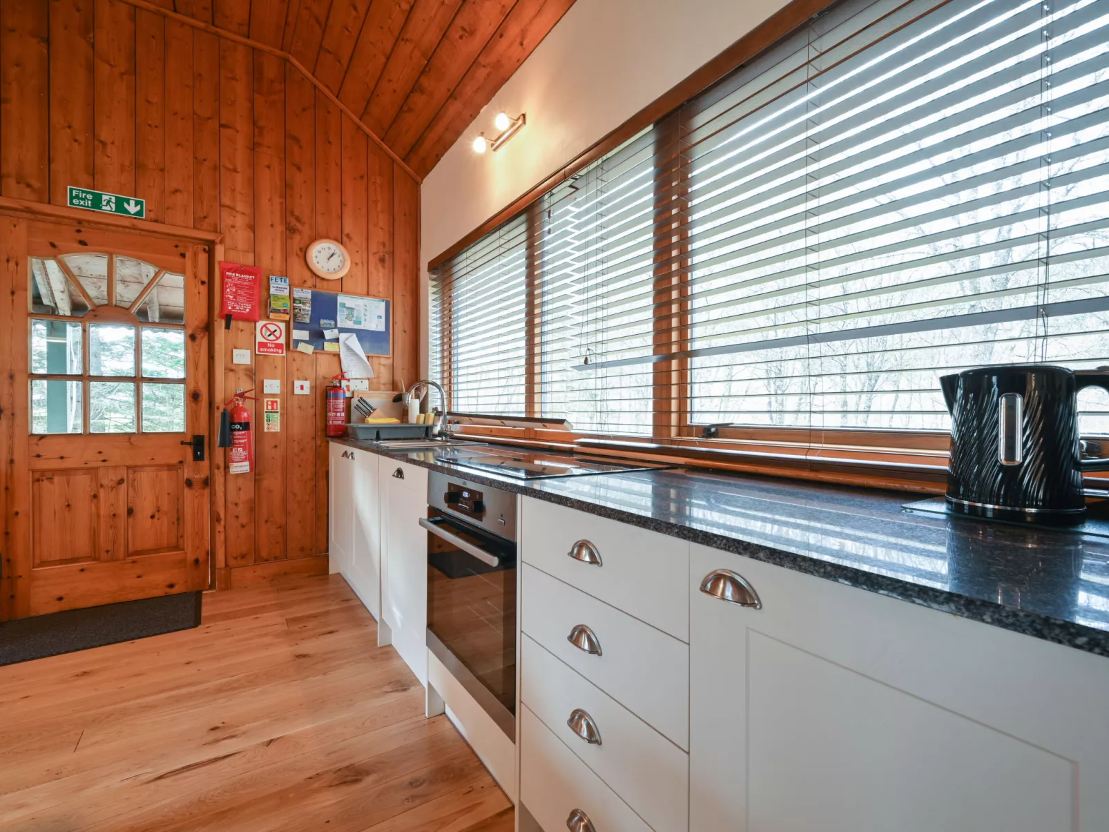 Fishermans Riverside Combi - Inside