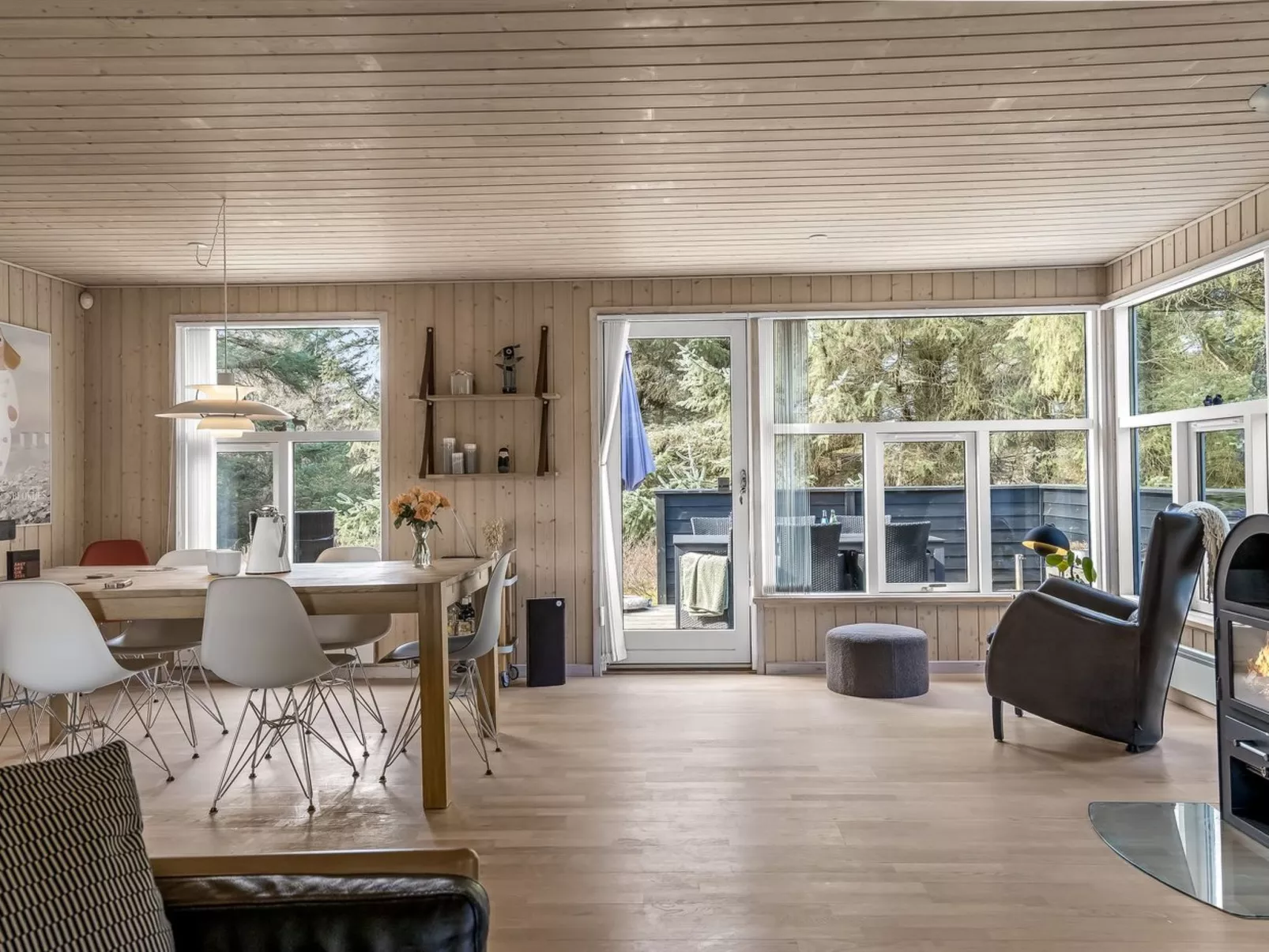 "Ayen" - 1.2km from the sea - Drinnen