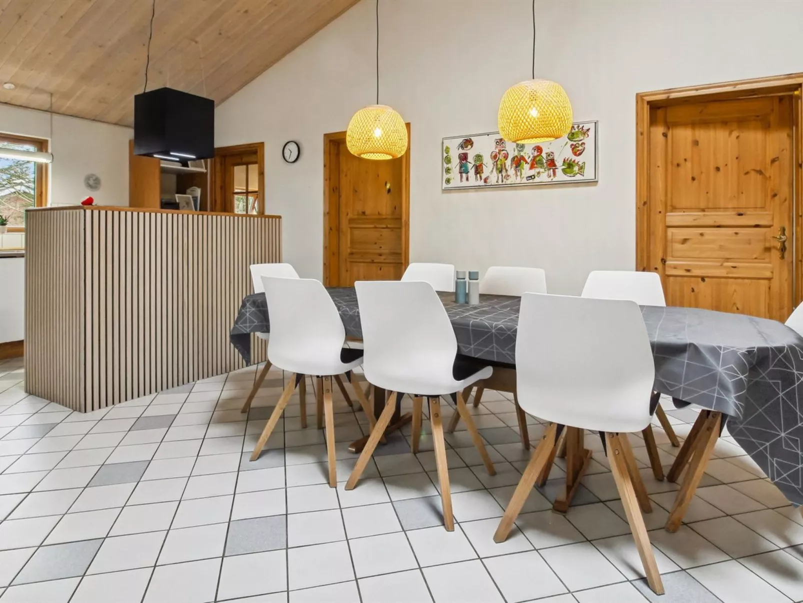 "Absalon" - 29km from the sea - Drinnen