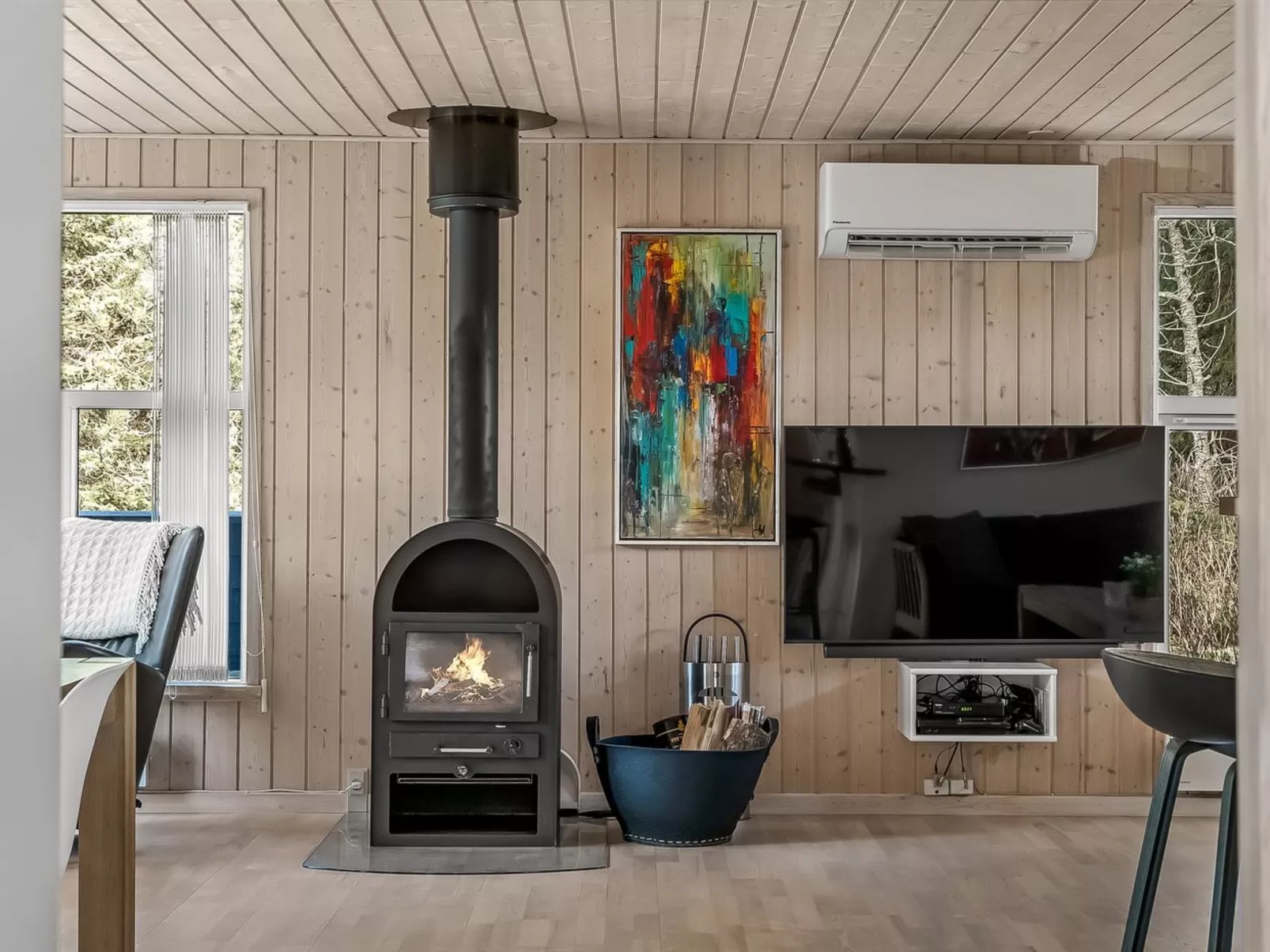 "Ayen" - 1.2km from the sea - Drinnen