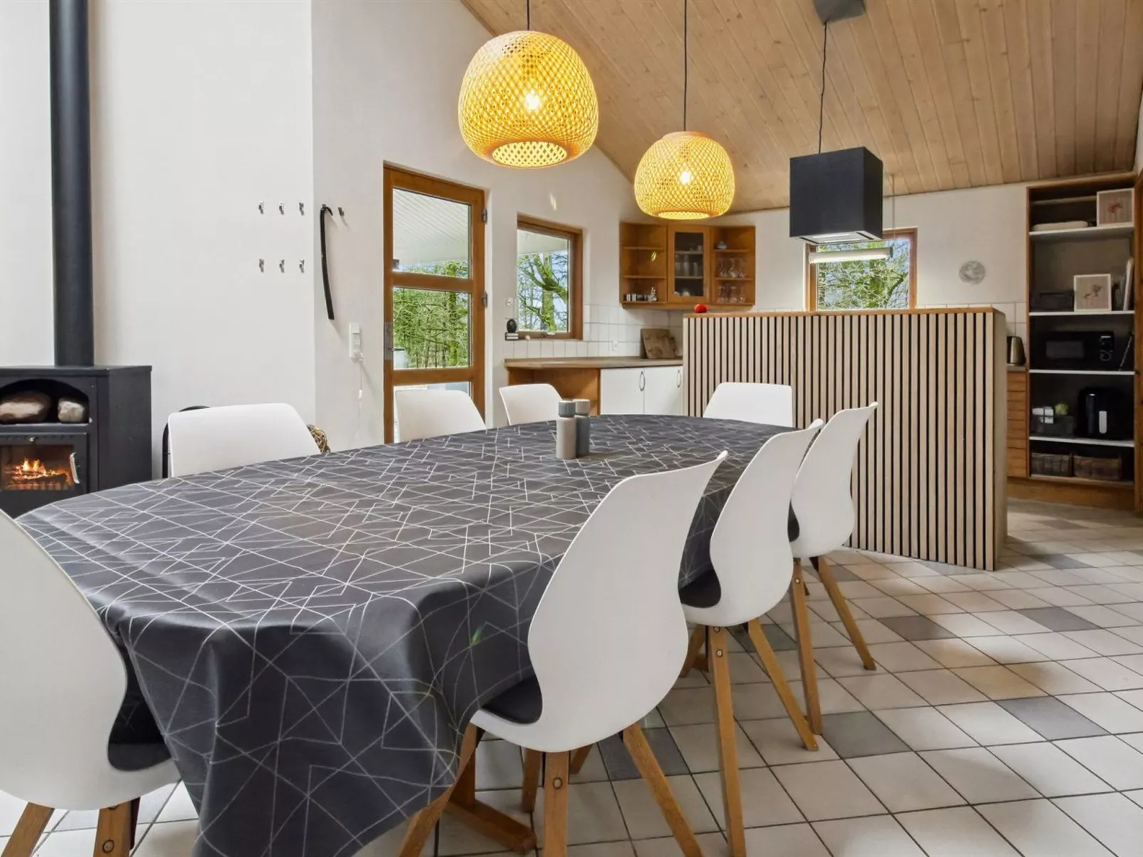 "Absalon" - 29km from the sea - Drinnen