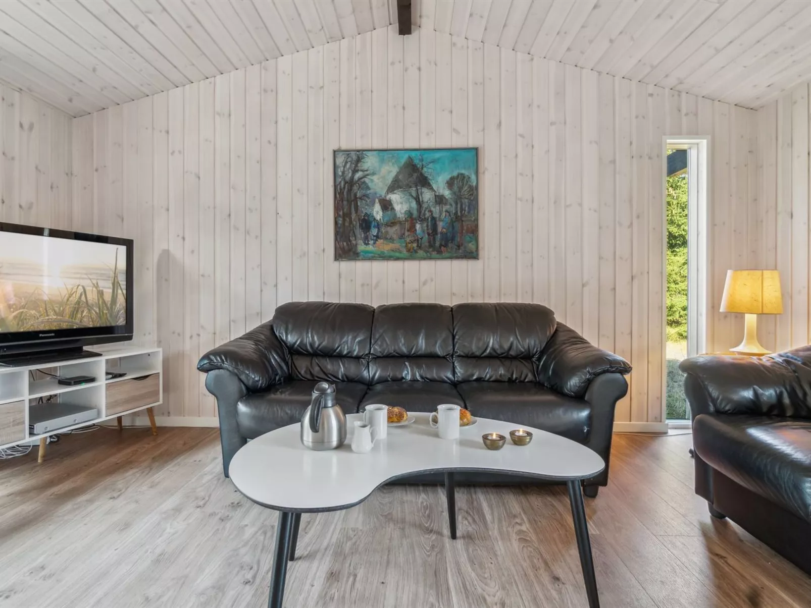 "Ahti" - 340m from the sea - Inside