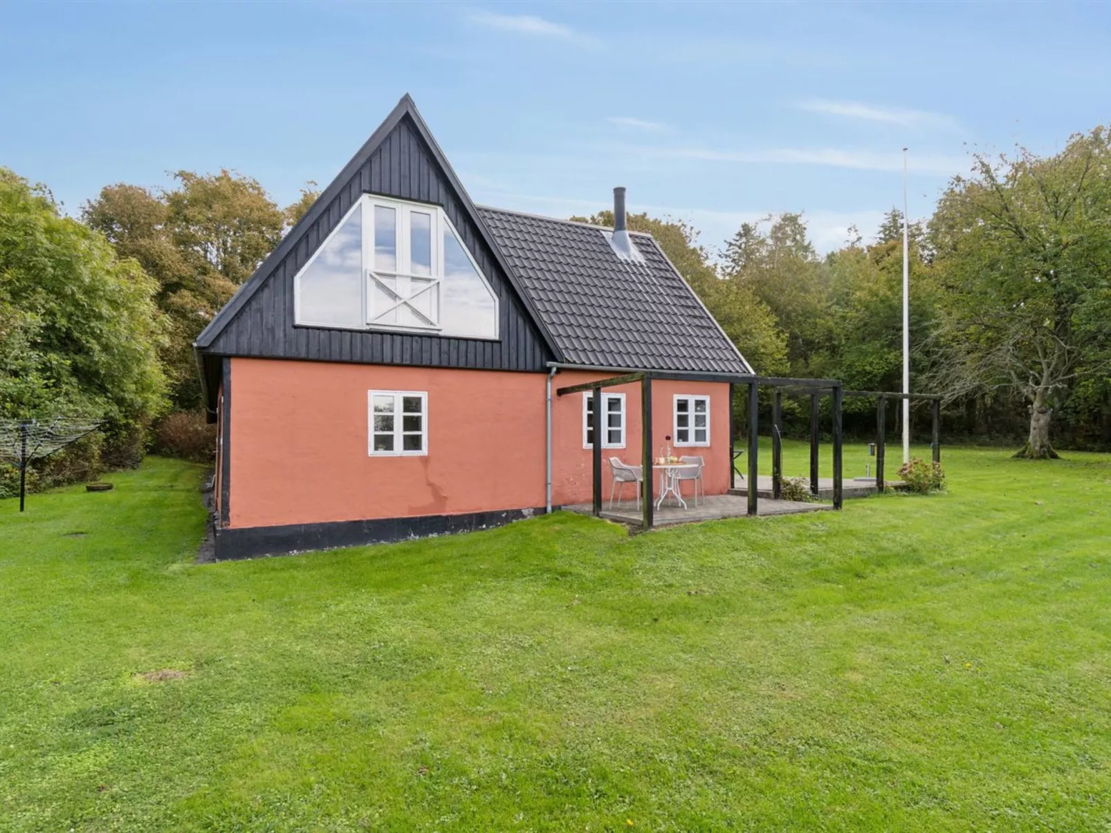 "Sigbritt" - 3.7km from the sea - Outside