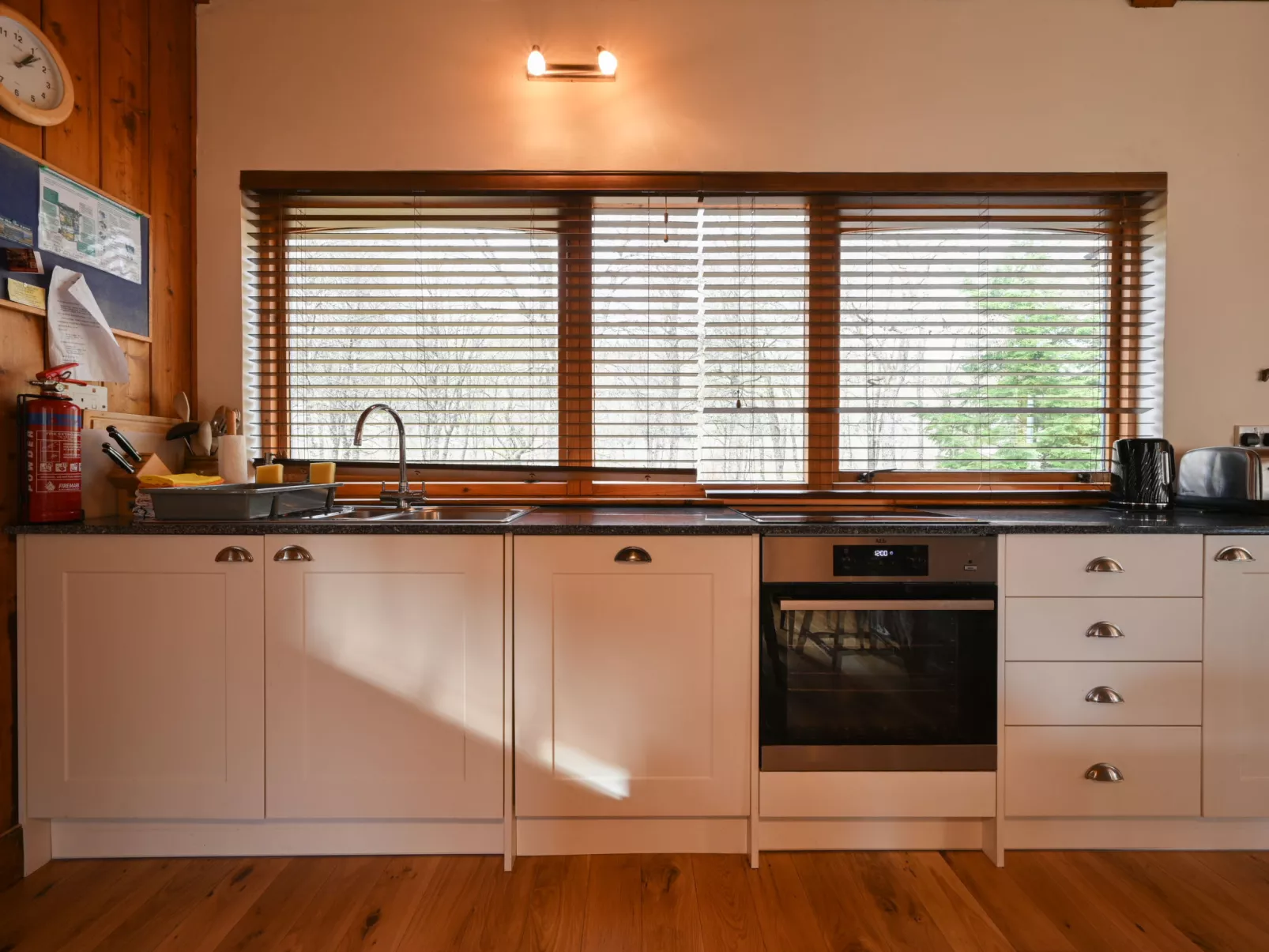 Fishermans Riverside Combi - Inside