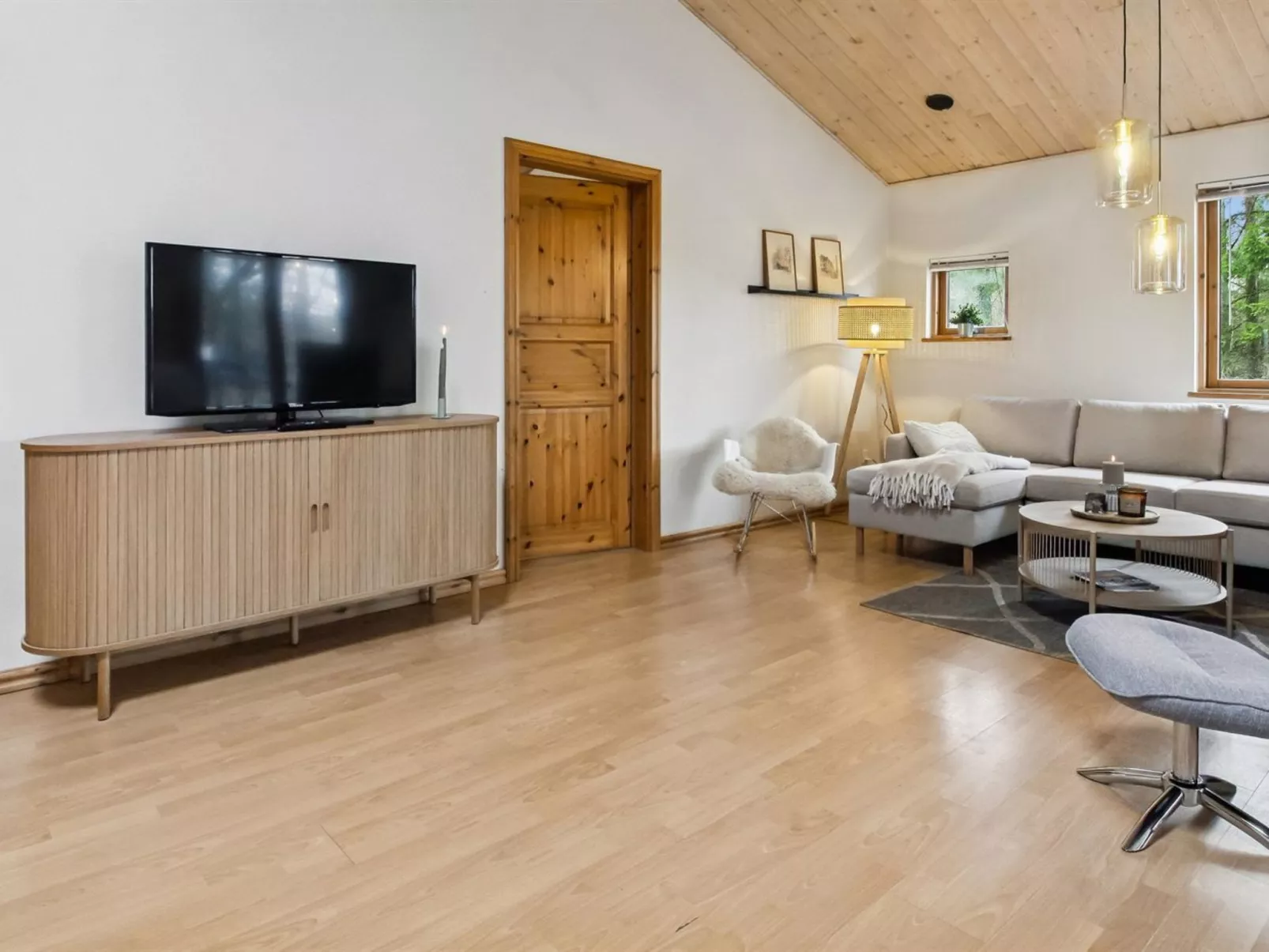 "Absalon" - 29km from the sea - Drinnen